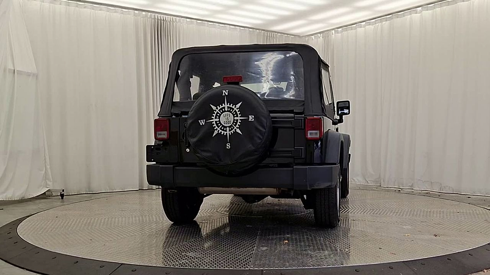 Used 2017 Jeep Wrangler Truck