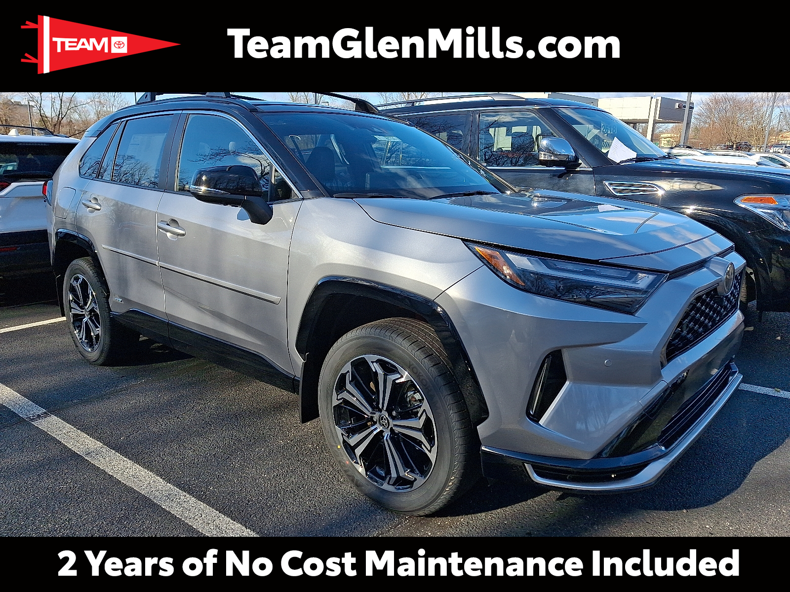 2025 Toyota RAV4 XSE's photo