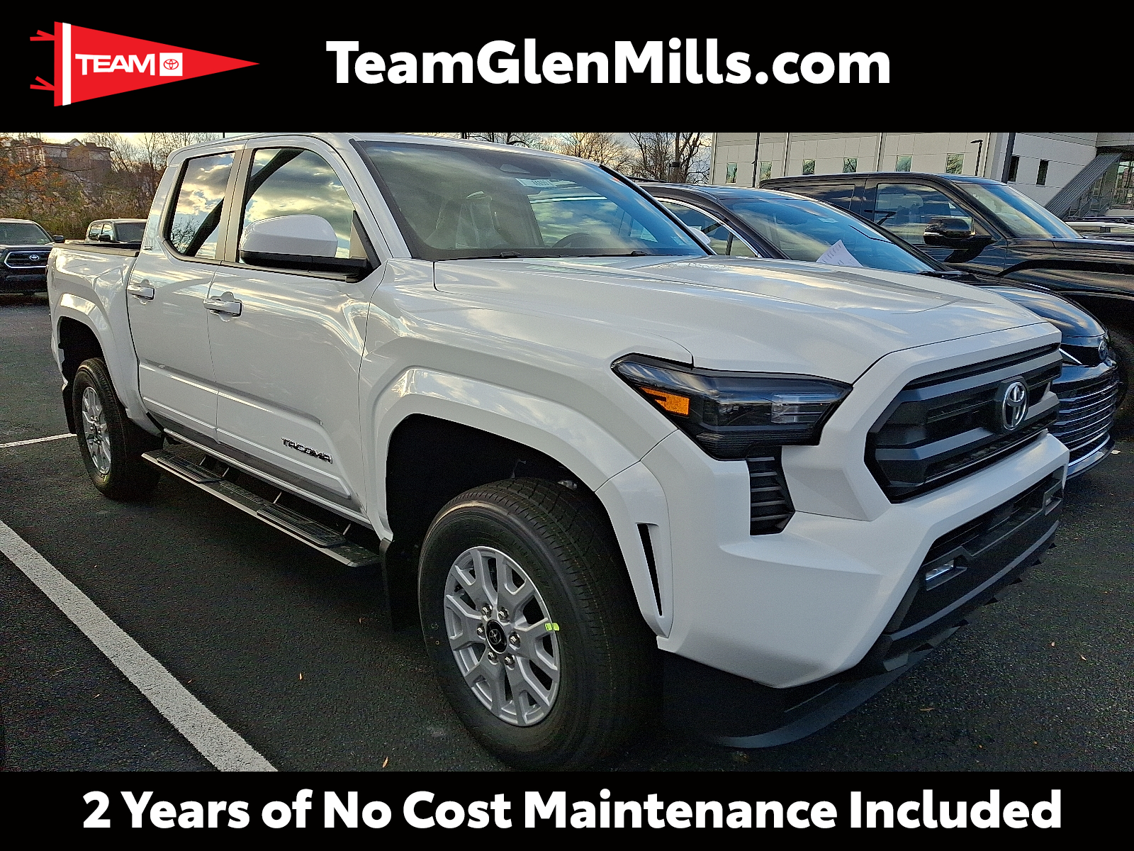 2025 Toyota Tacoma SR5's photo