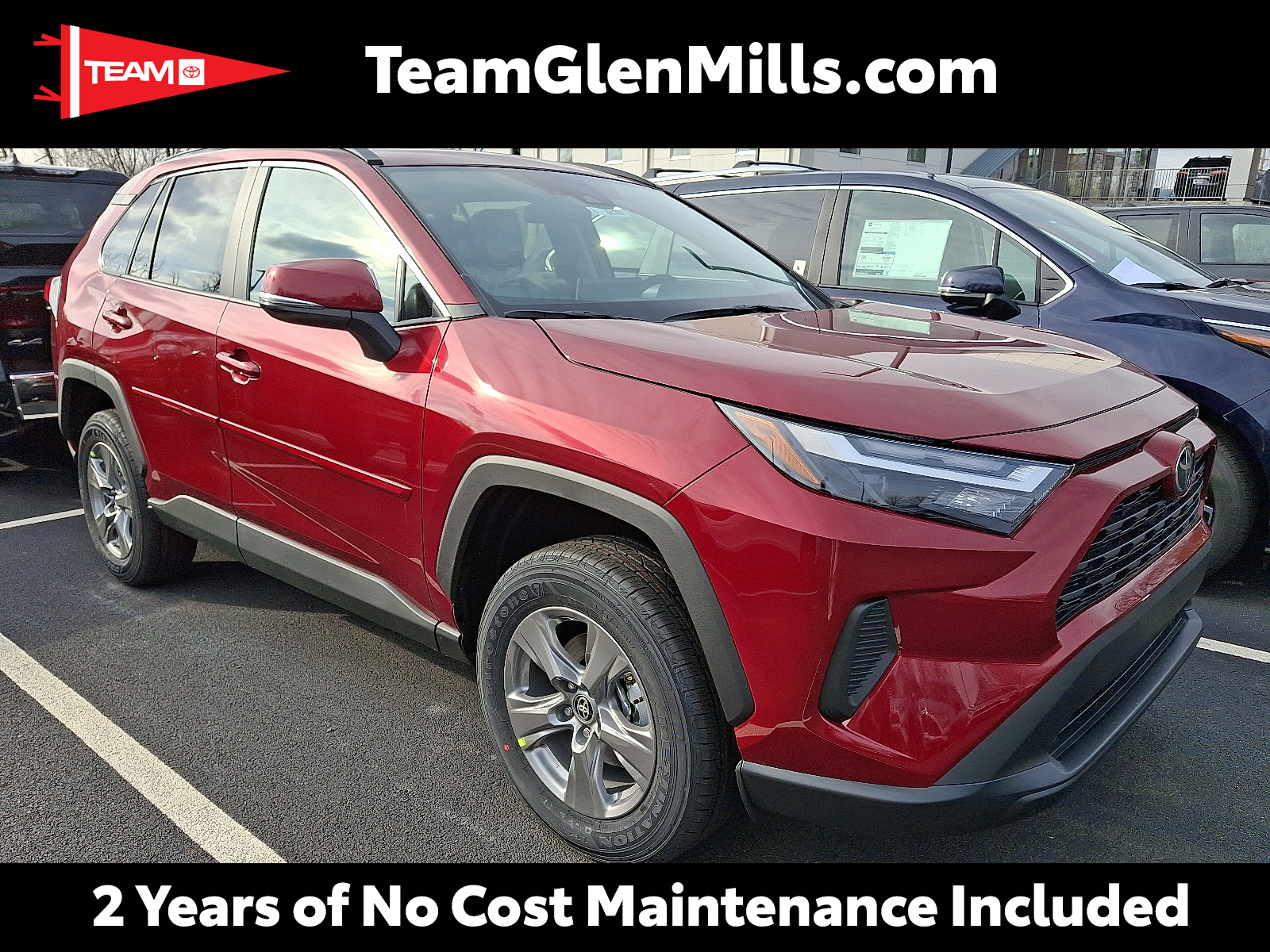 2025 Toyota RAV4 XLE's photo