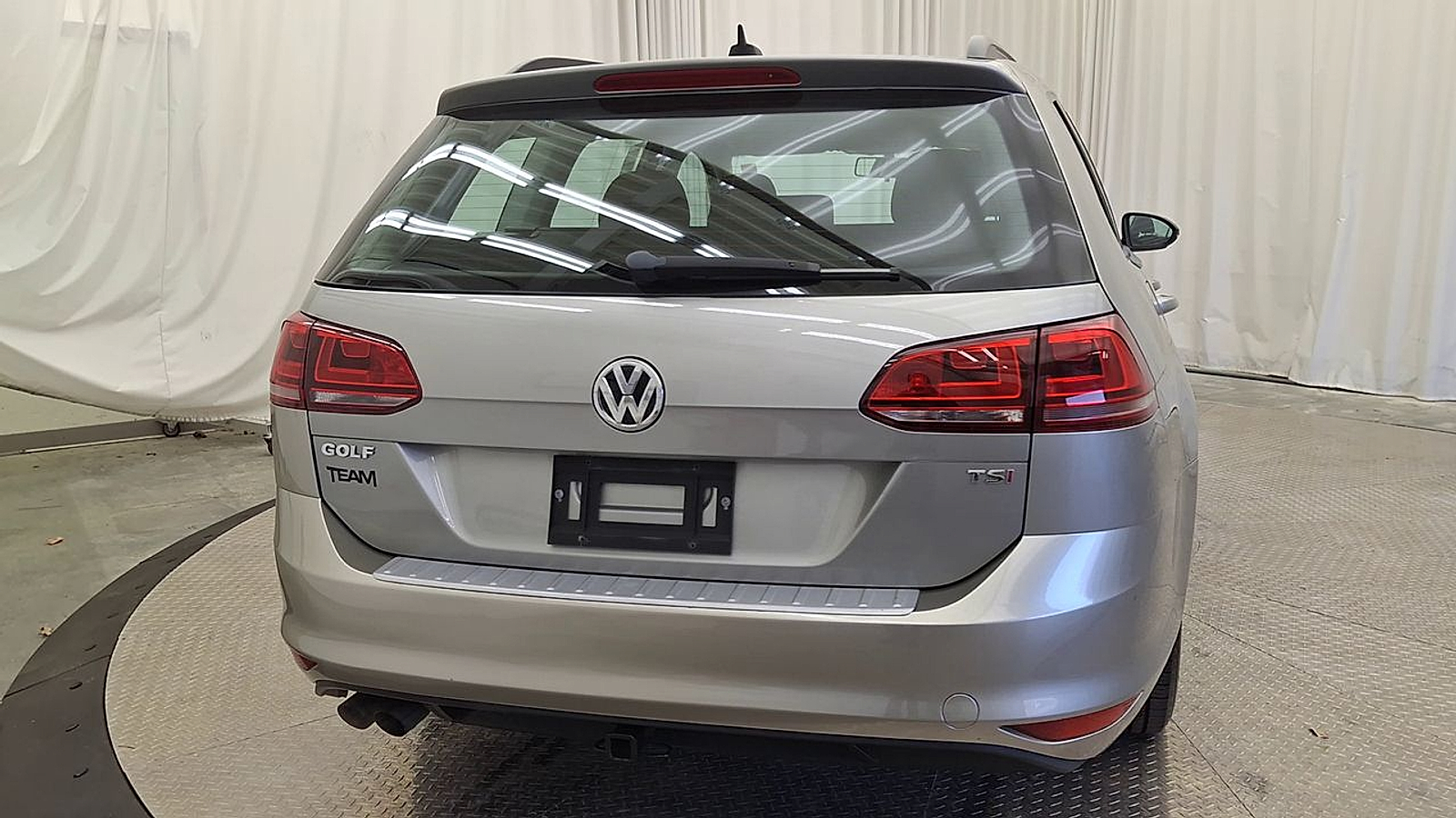 Used 2016 Volkswagen Golf SportWagen TSI S with VIN 3VWC17AU7GM500830 for sale in Glen Mills, PA