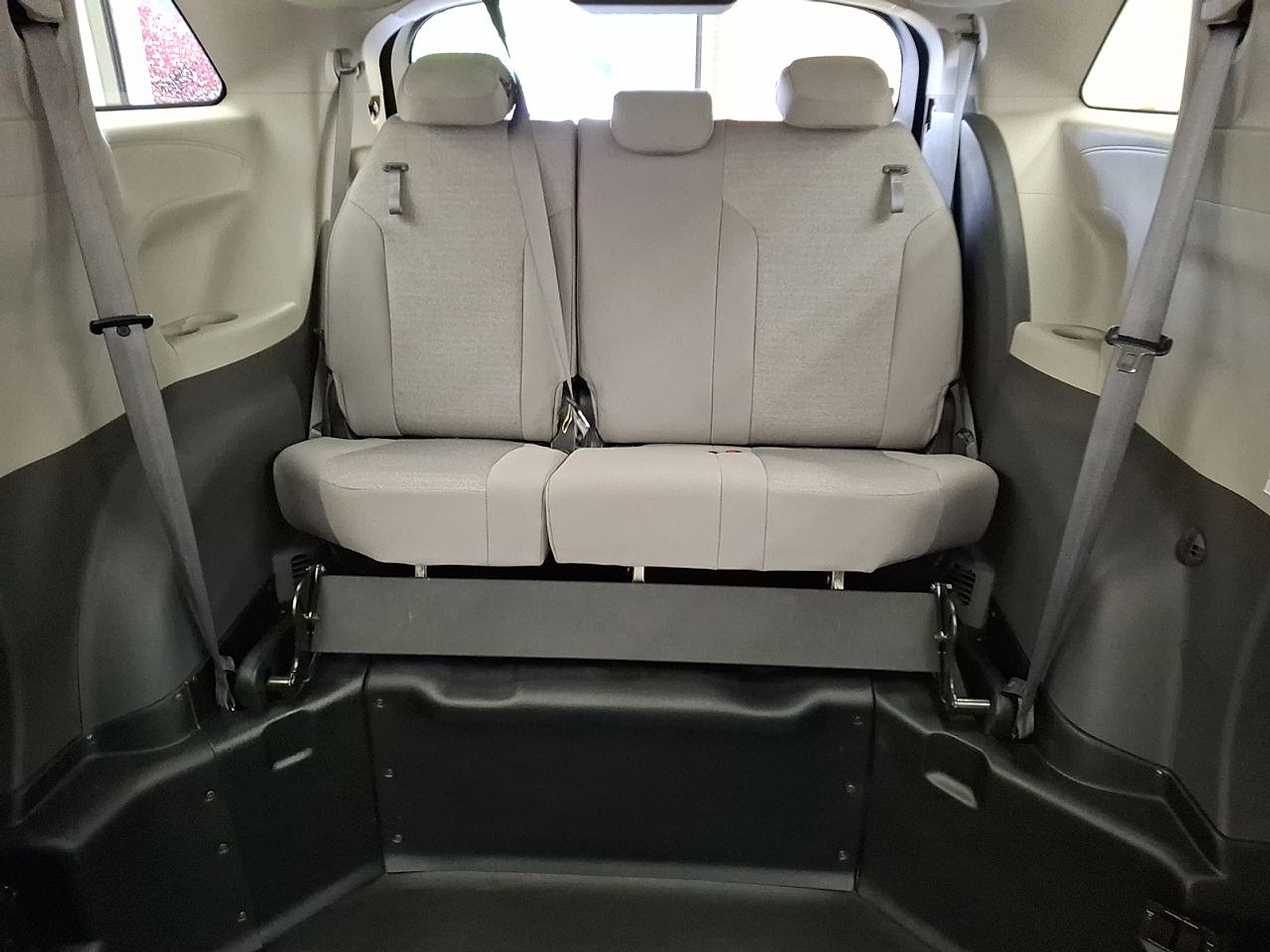 Used 2024 Toyota Sienna Truck
