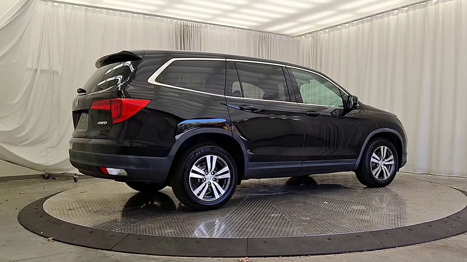Used 2016 Honda Pilot Truck