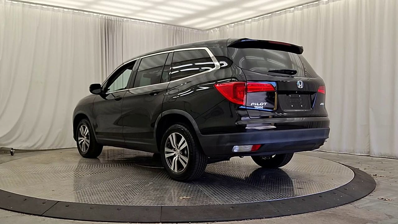 Used 2016 Honda Pilot Truck