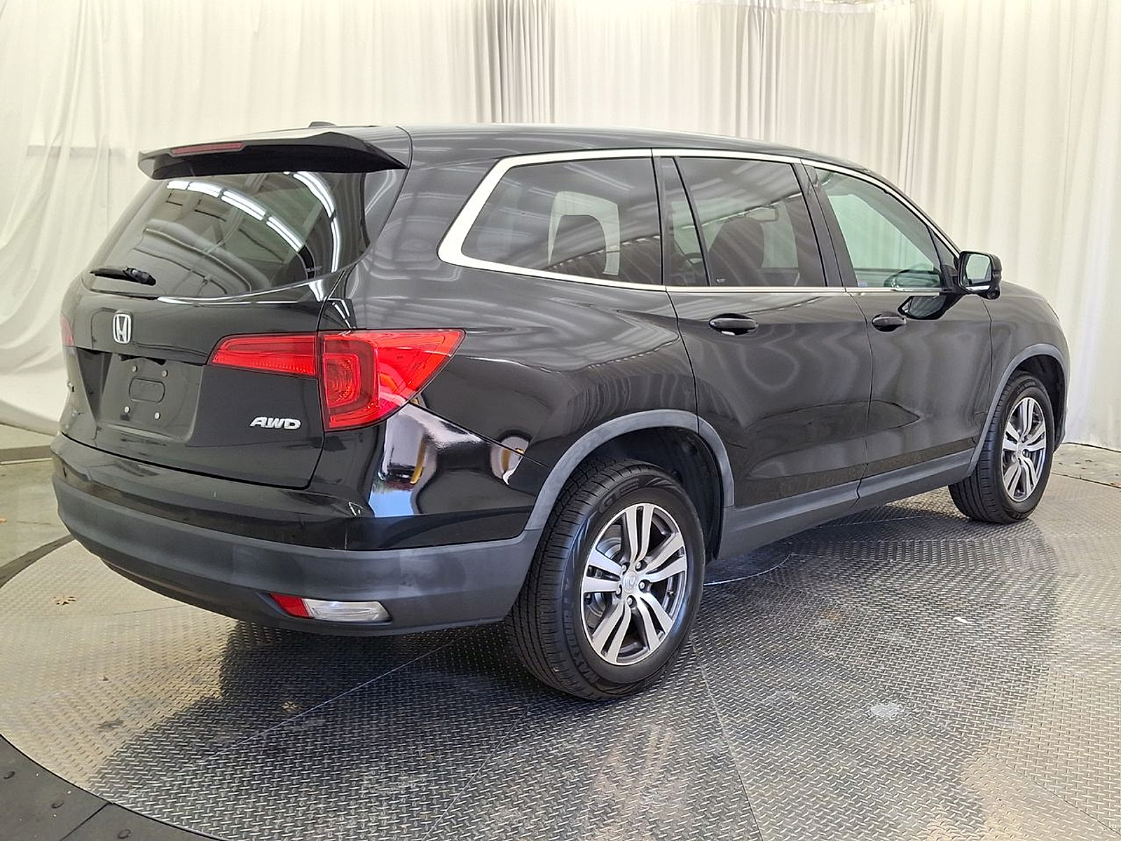 Used 2016 Honda Pilot Truck