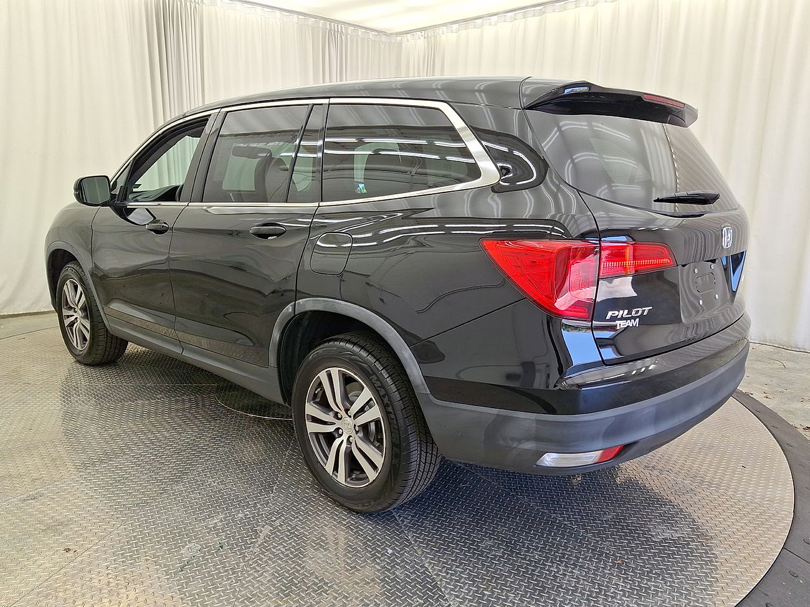 Used 2016 Honda Pilot Truck