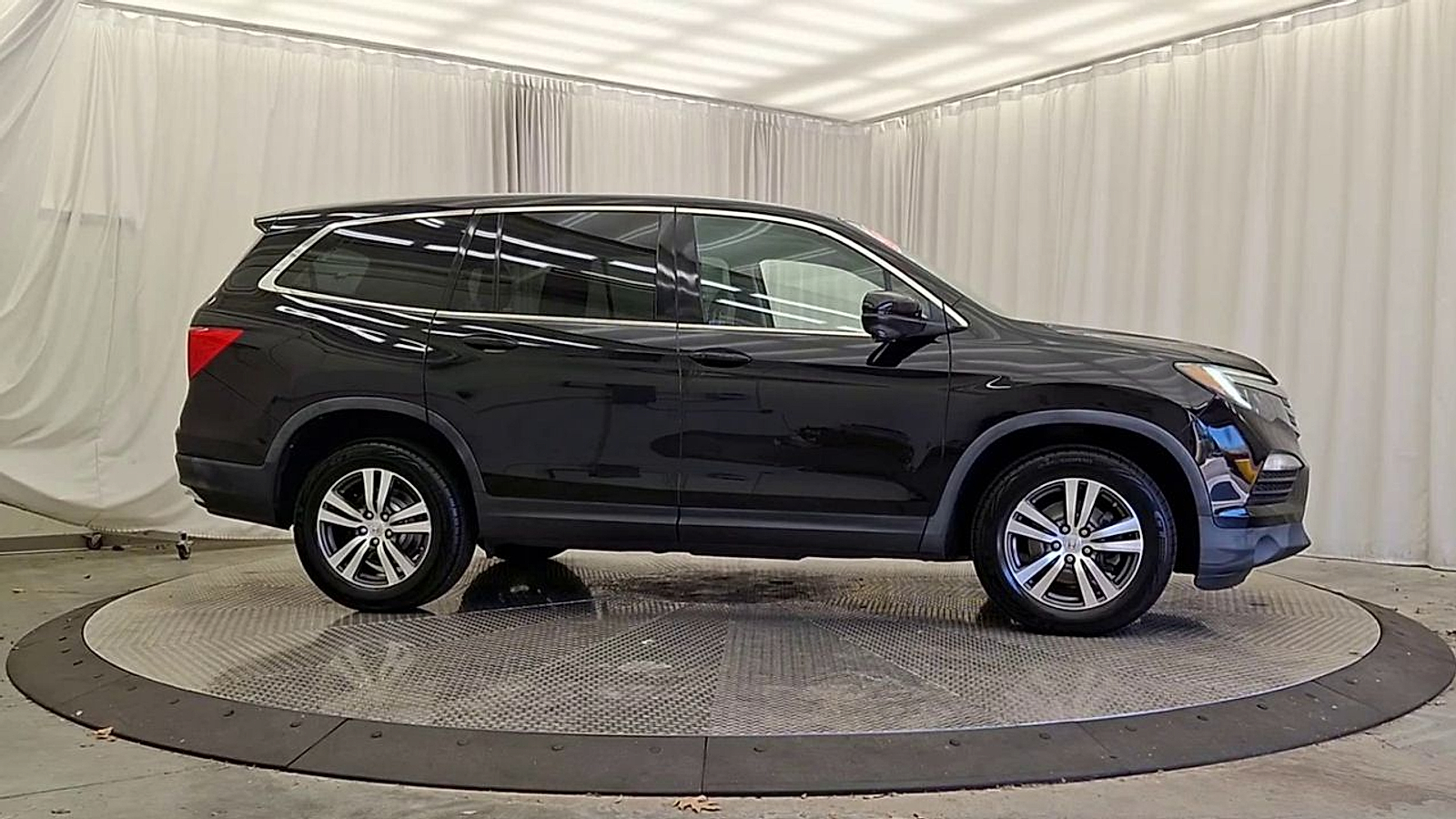 Used 2016 Honda Pilot Truck