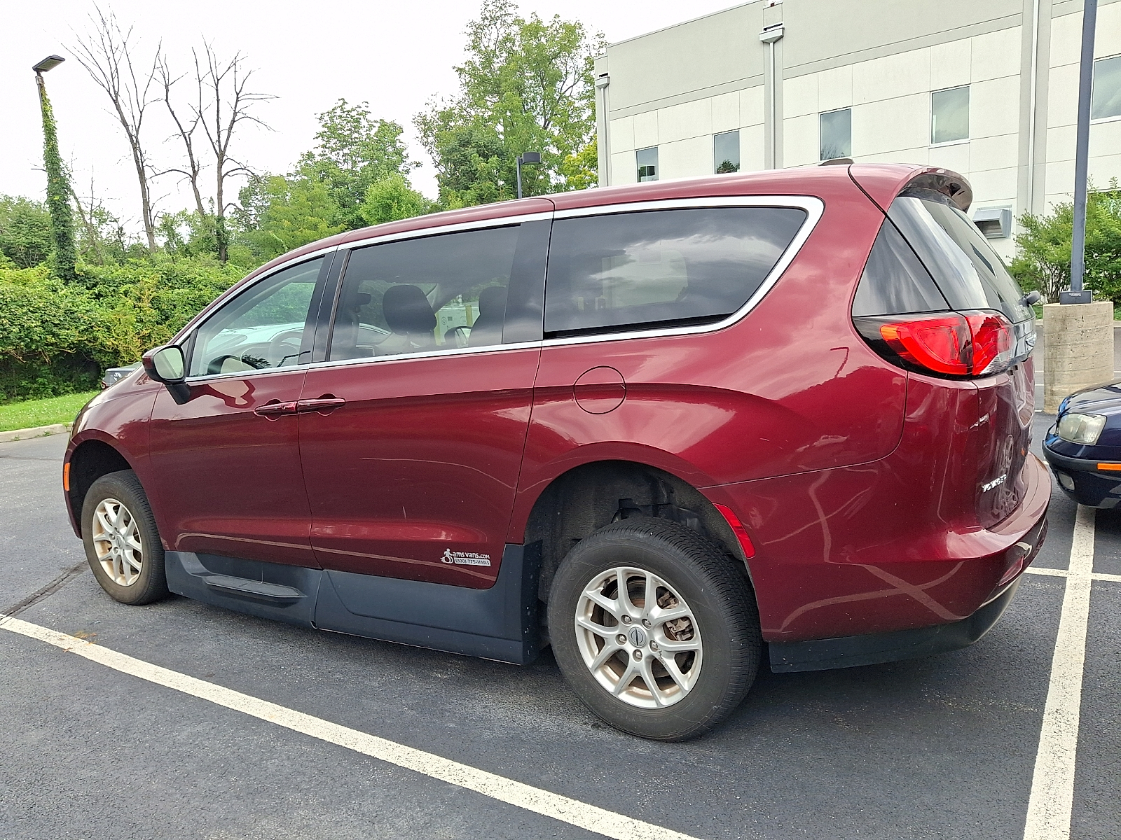 Used 2023 Chrysler Voyager Truck