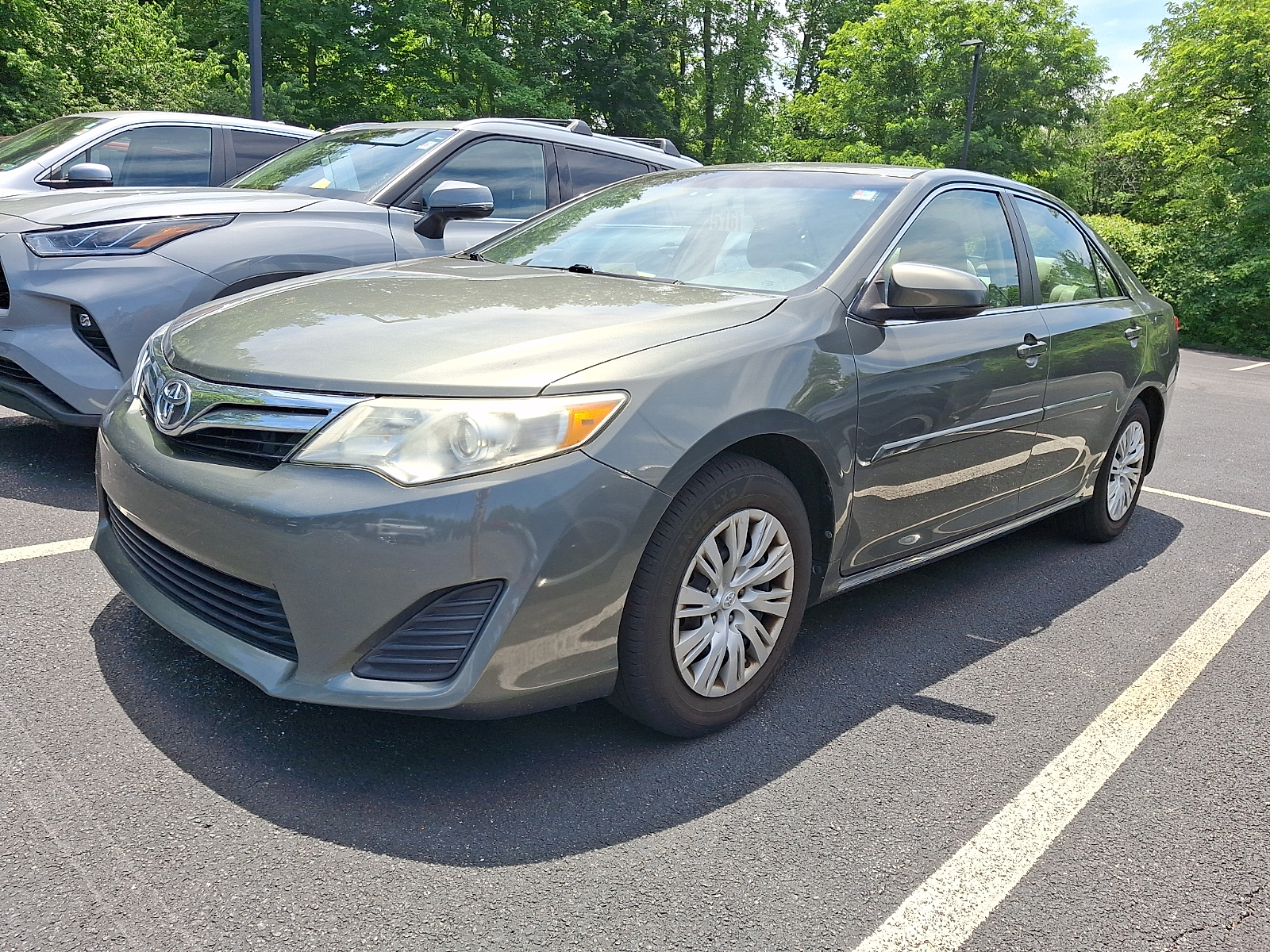 Used 2013 Toyota Camry LE with VIN 4T4BF1FK6DR324513 for sale in Glen Mills, PA