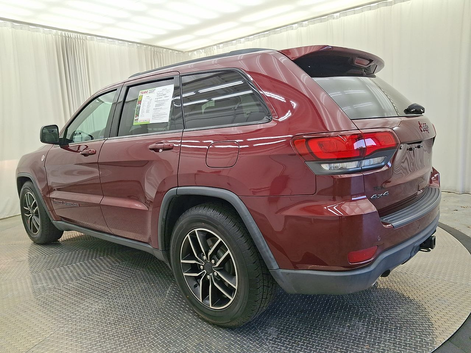 Used 2019 Jeep Grand Cherokee Truck