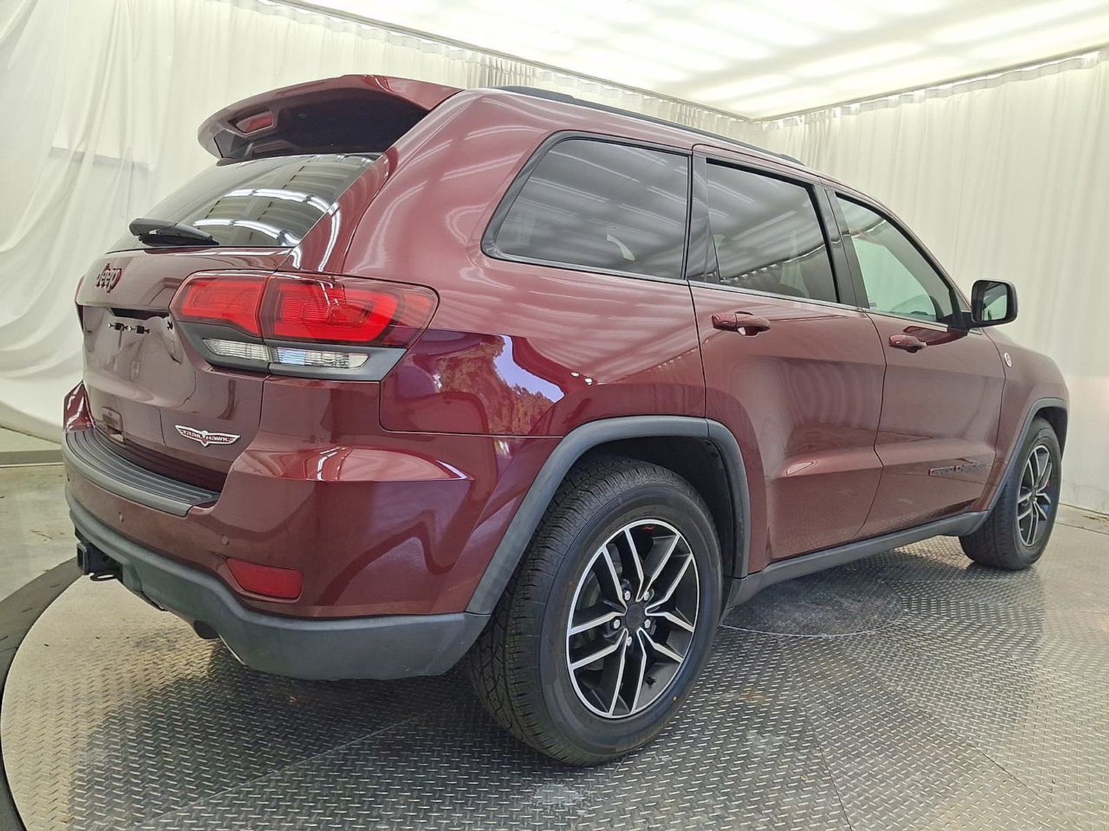 Used 2019 Jeep Grand Cherokee Truck