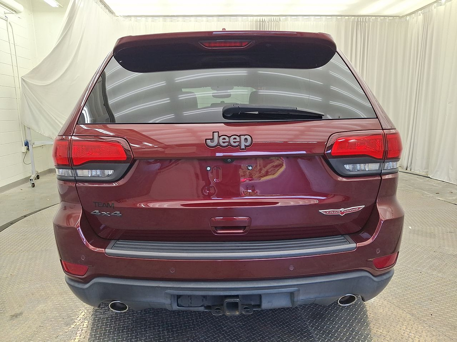 Used 2019 Jeep Grand Cherokee Truck