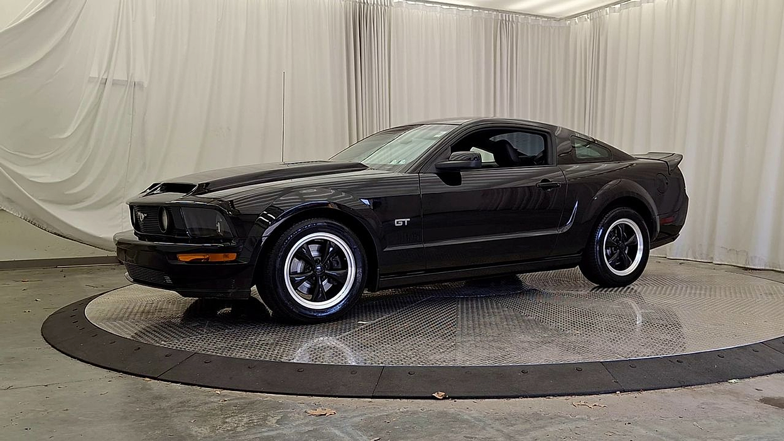 Used 2008 Ford Mustang Sedan