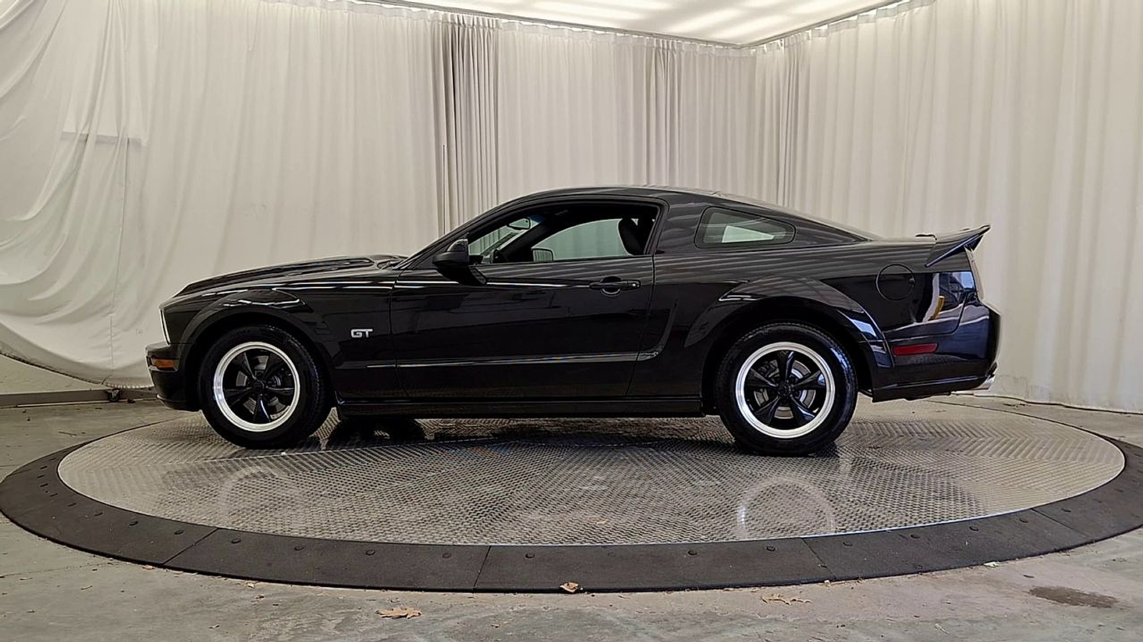 Used 2008 Ford Mustang Sedan