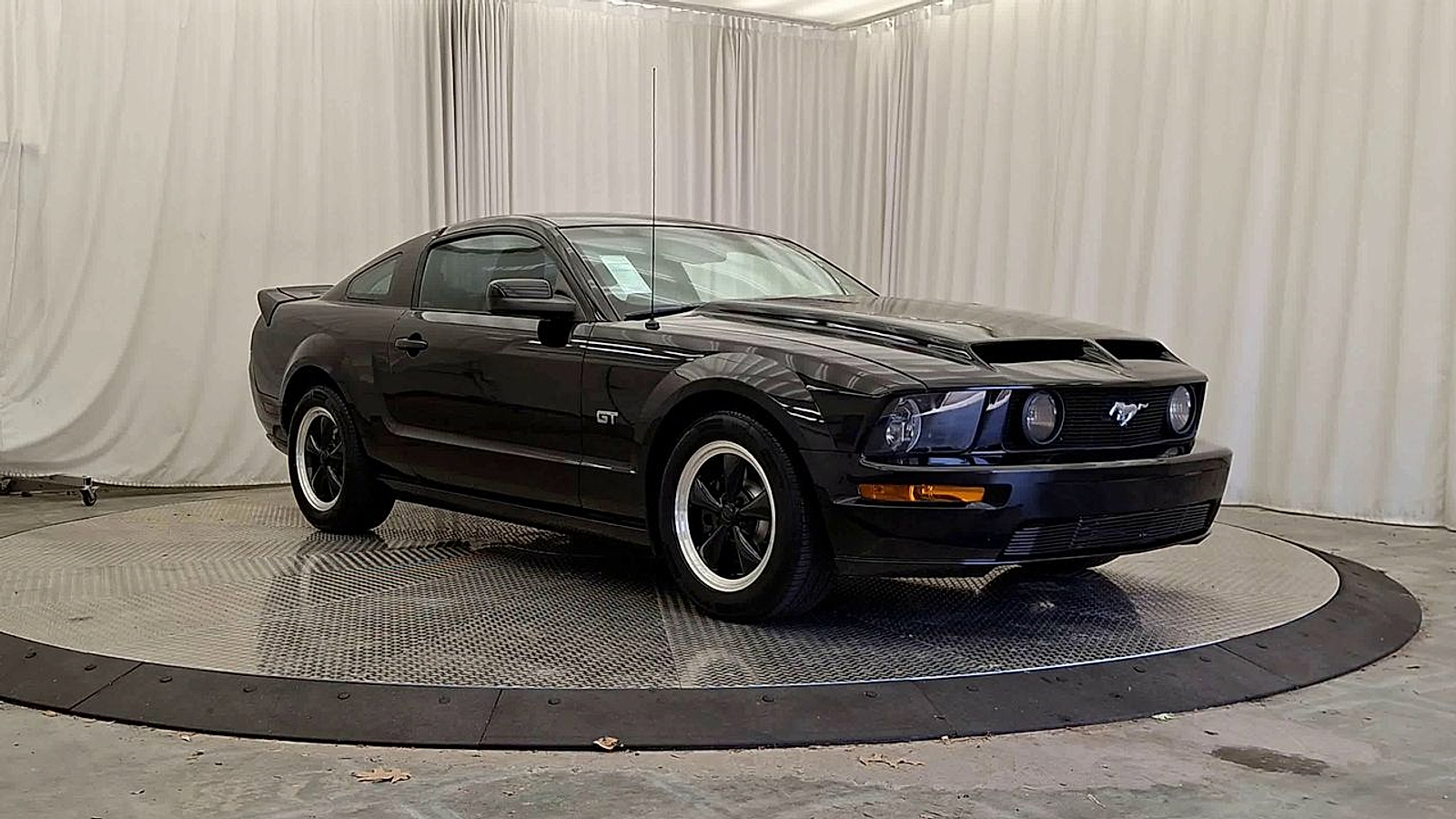 Used 2008 Ford Mustang Sedan