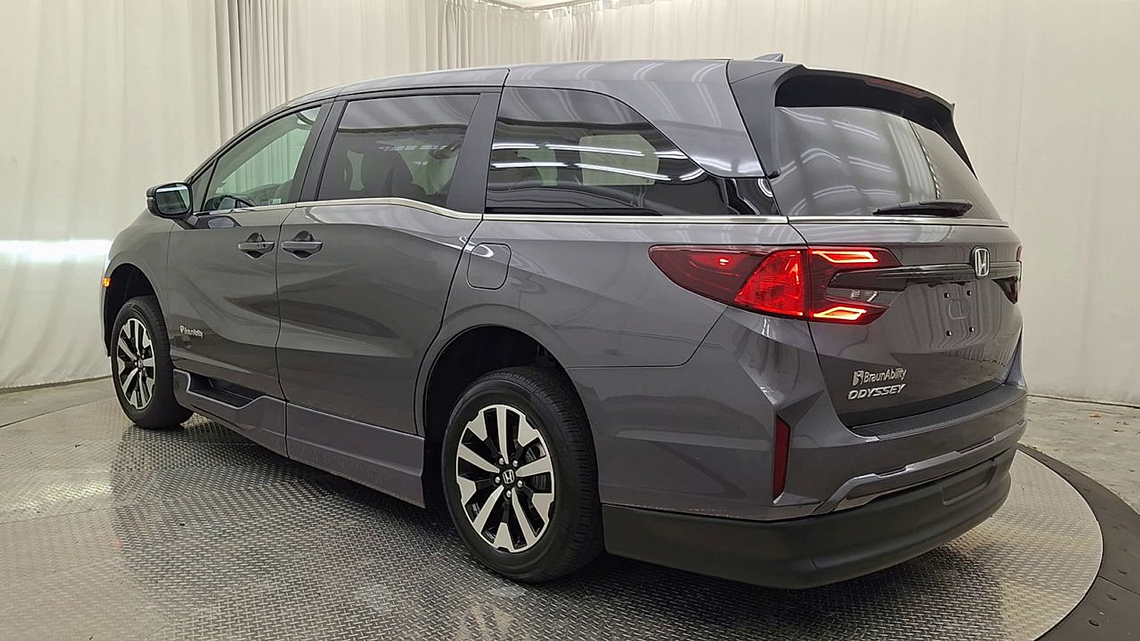 Used 2026 Honda Odyssey Van