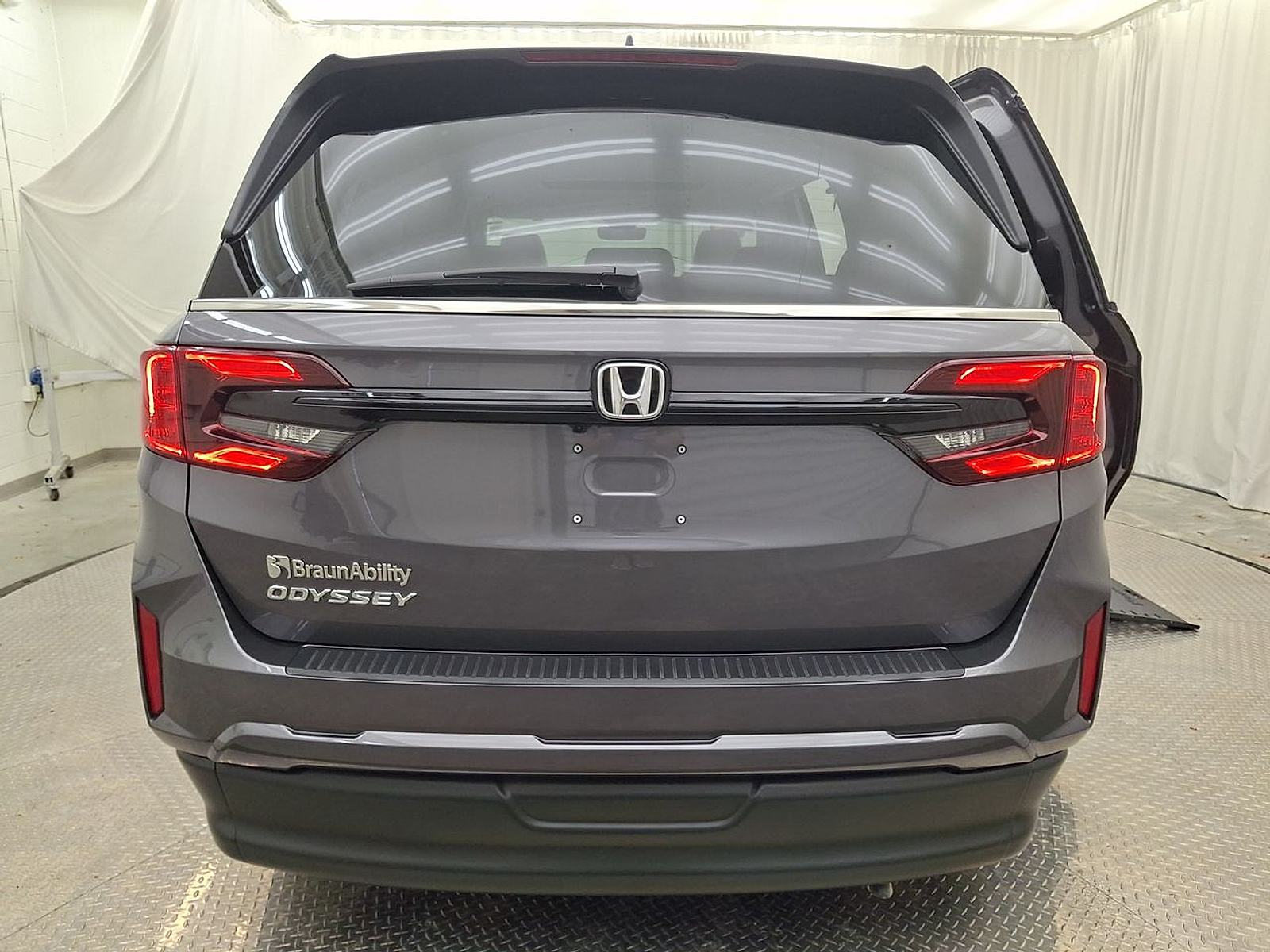 Used 2026 Honda Odyssey Van