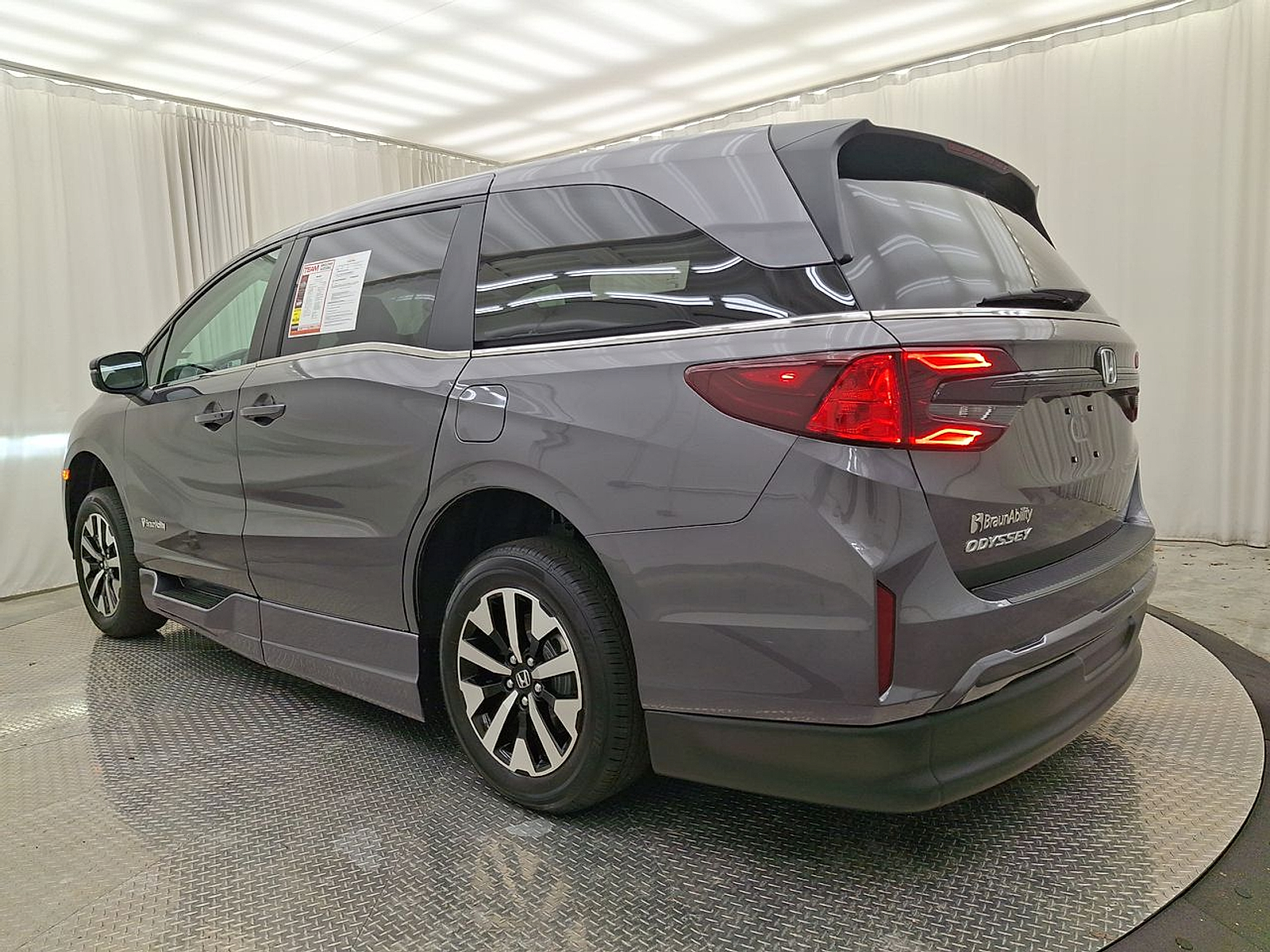 Used 2026 Honda Odyssey Van
