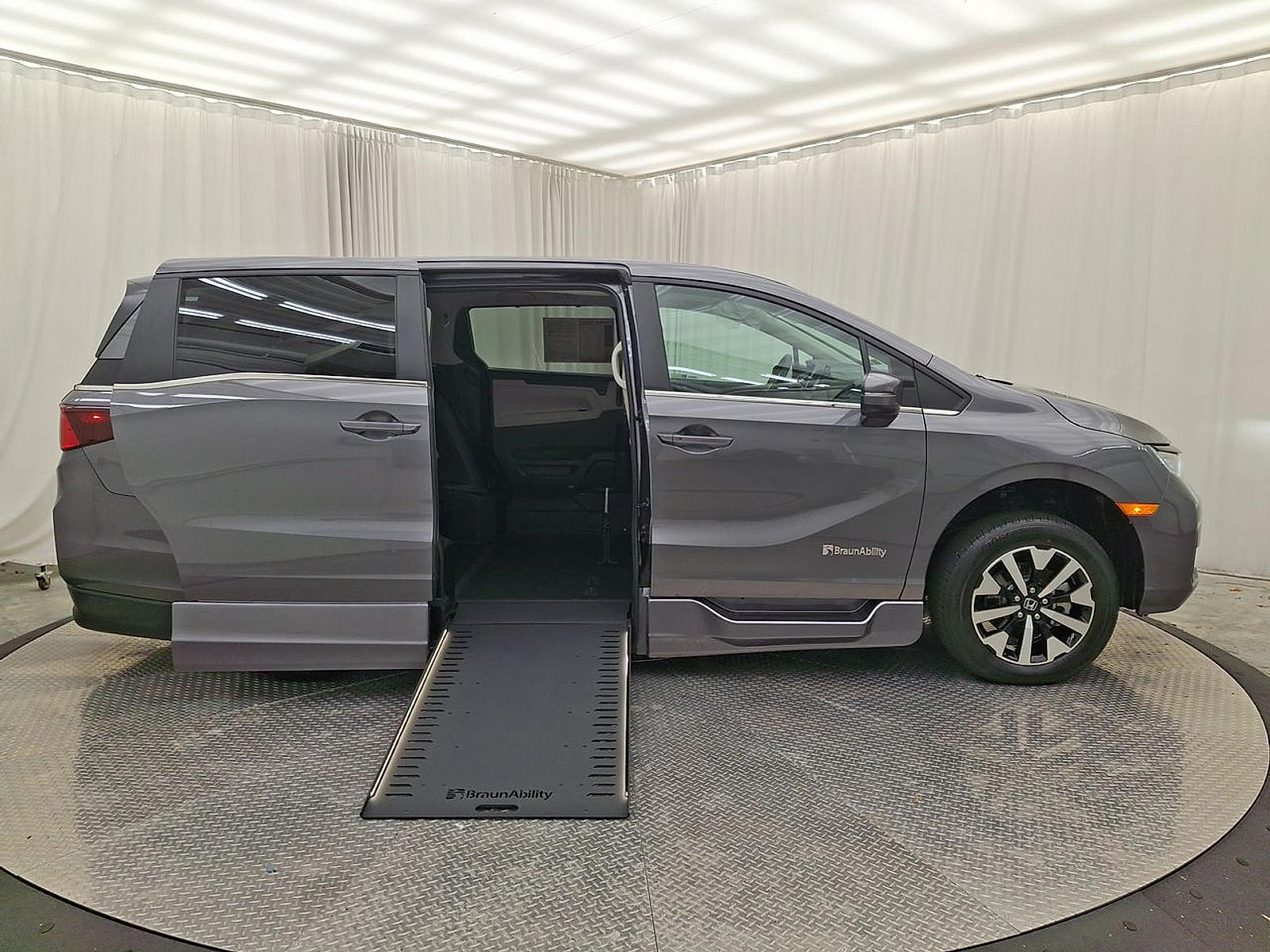 Used 2026 Honda Odyssey Van