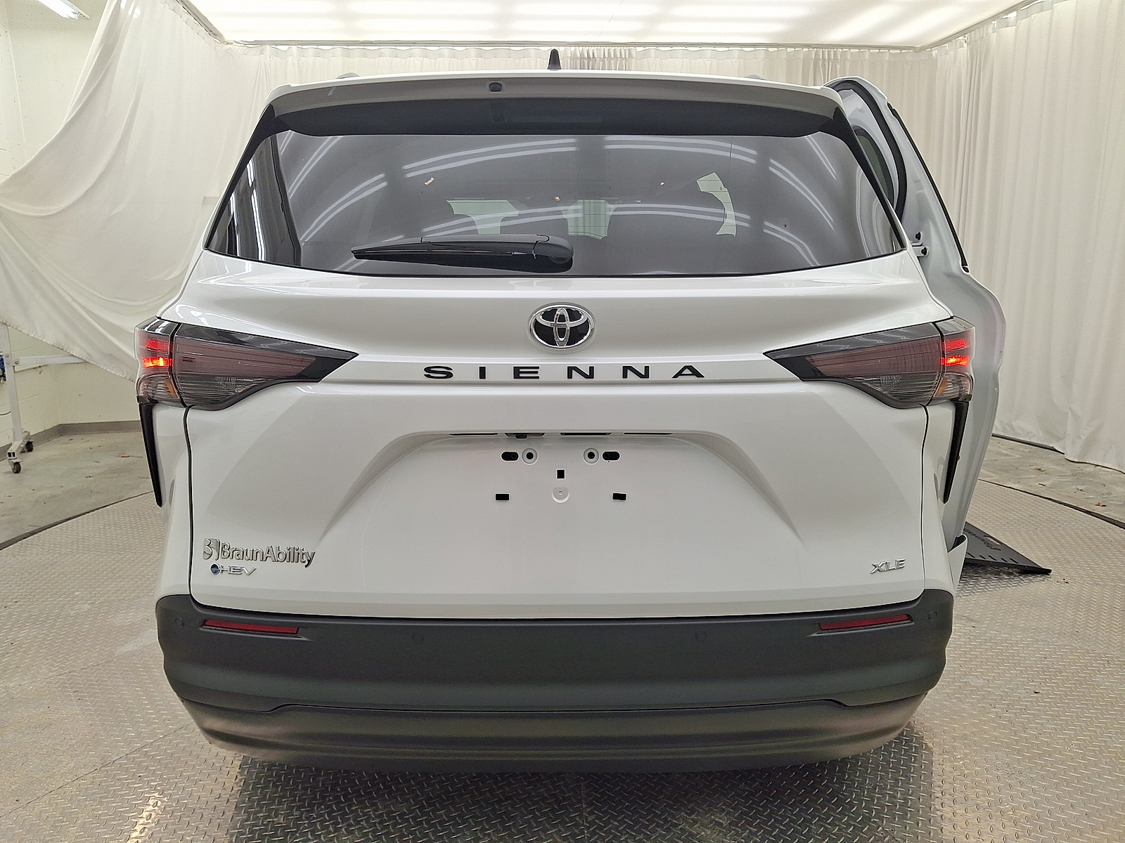 Used 2026 Toyota Sienna Van