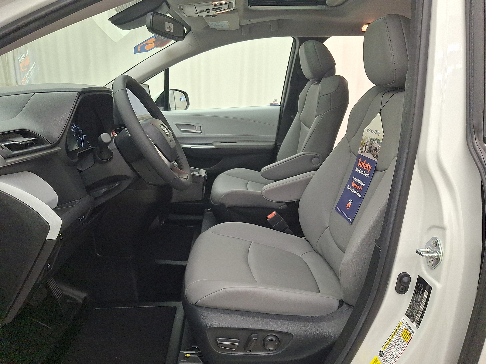 Used 2026 Toyota Sienna Van