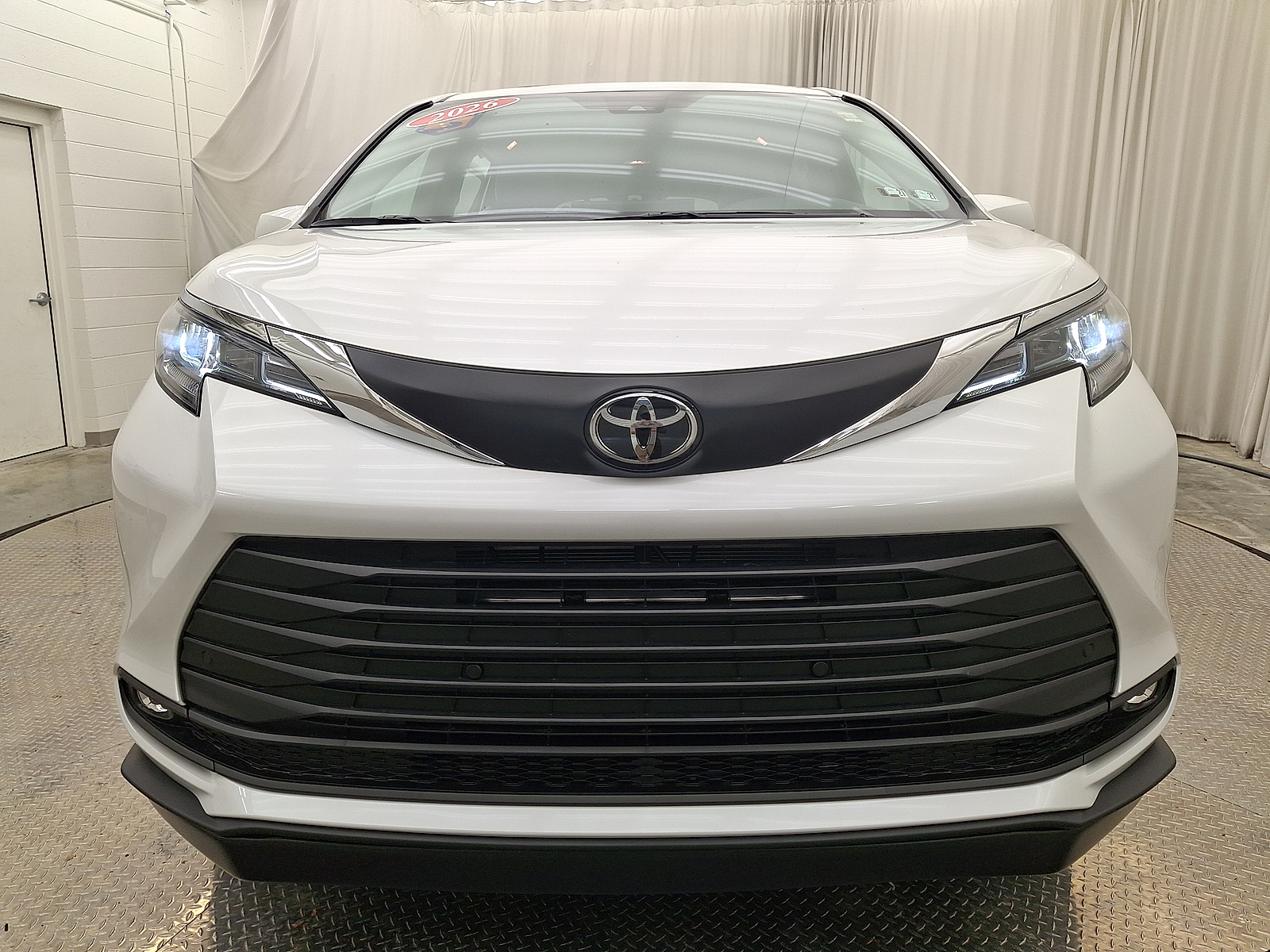 Used 2026 Toyota Sienna Van