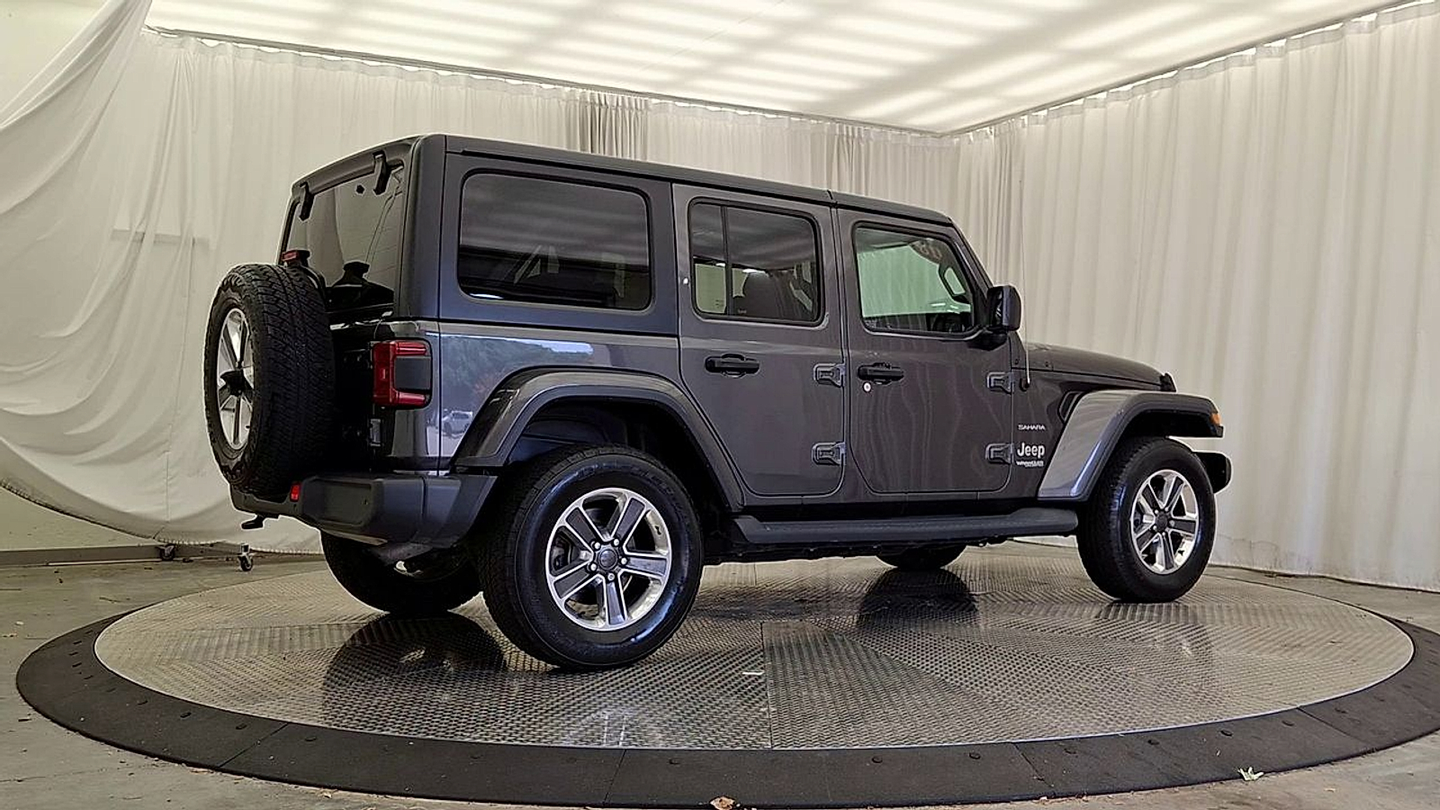 Used 2018 Jeep Wrangler Unlimited Truck