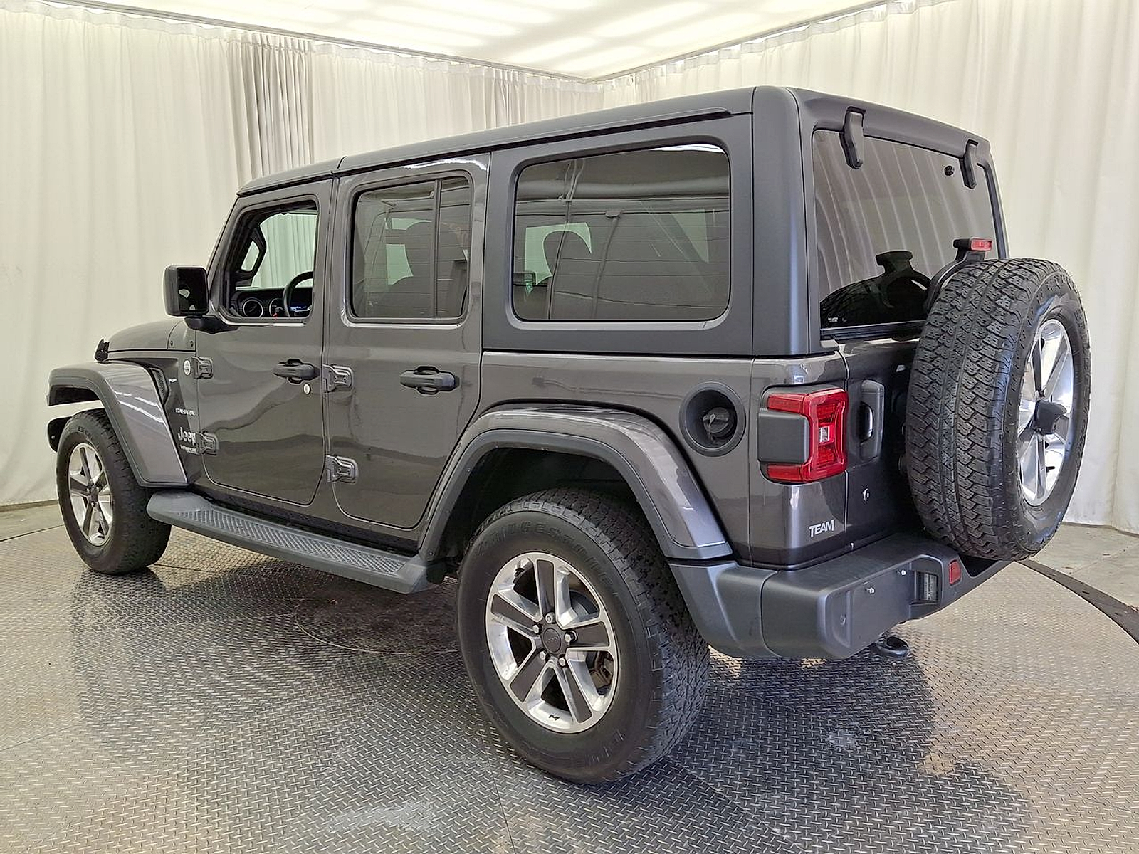 Used 2018 Jeep Wrangler Unlimited Truck