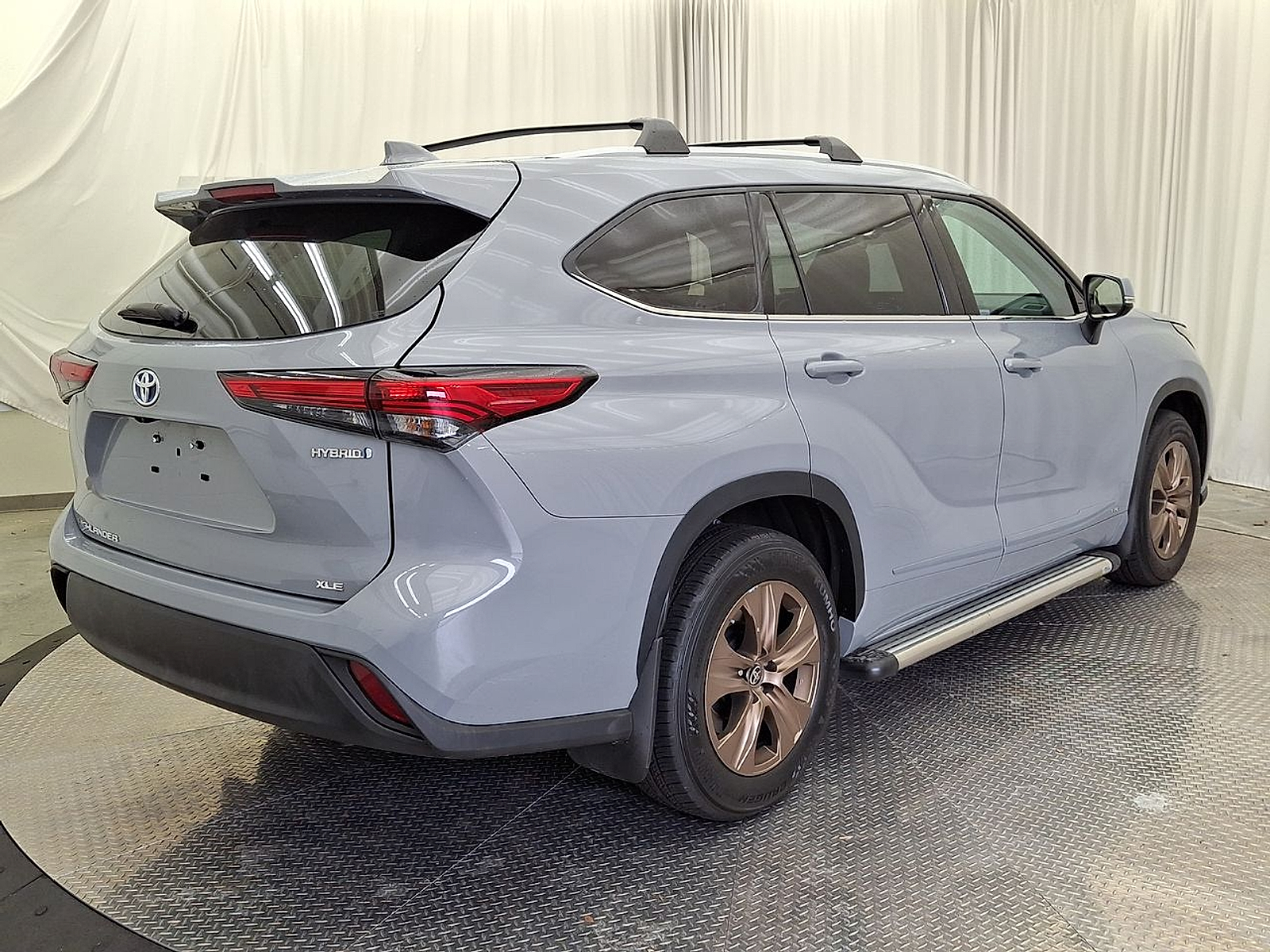 Used 2022 Toyota Highlander Truck