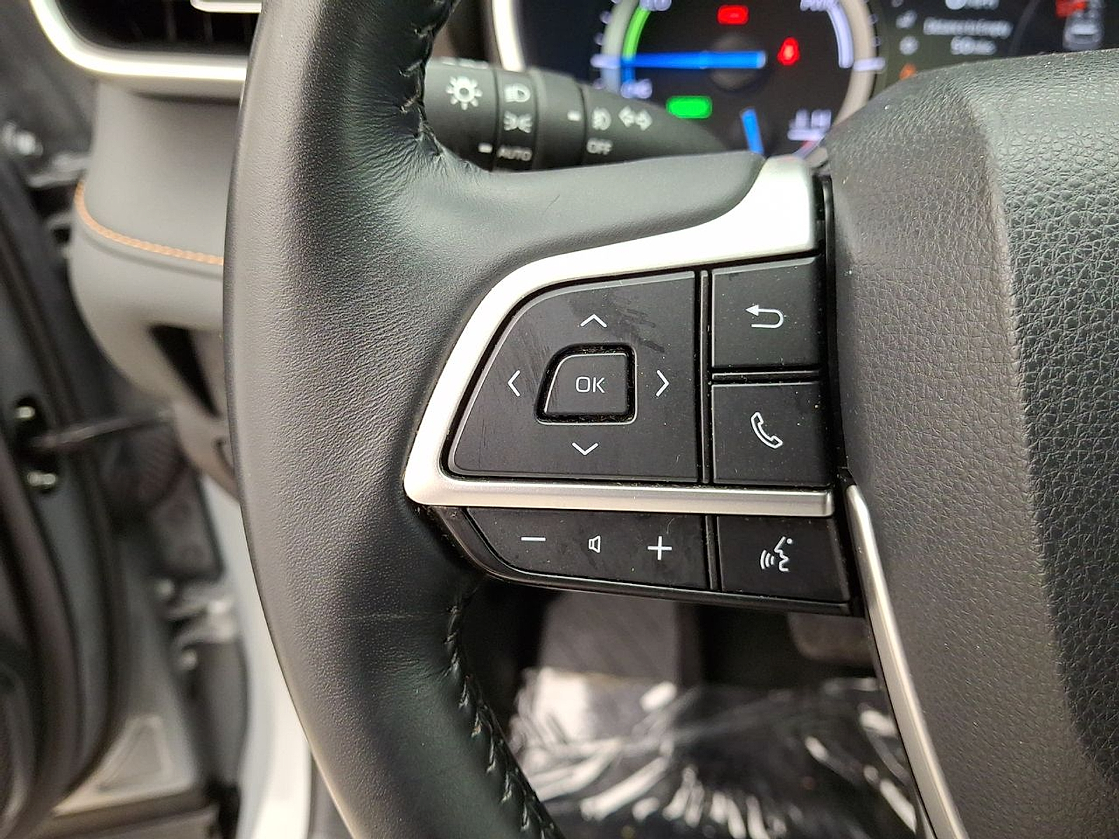 Used 2022 Toyota Highlander Truck