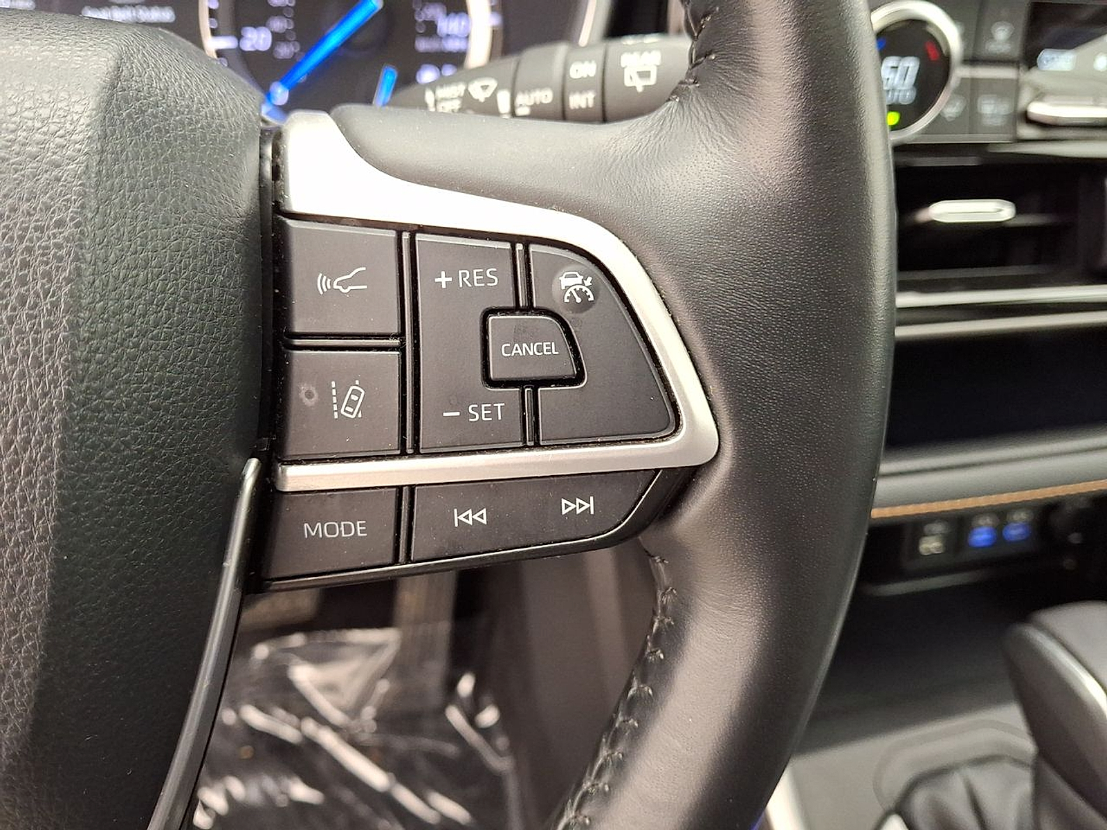 Used 2022 Toyota Highlander Truck