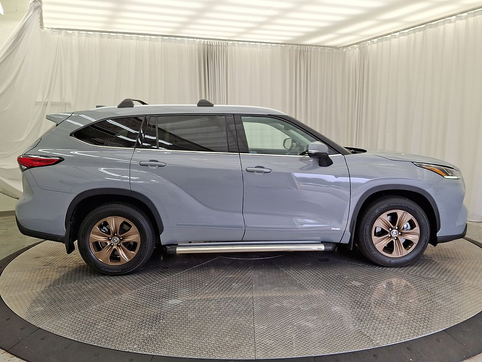 Used 2022 Toyota Highlander Truck