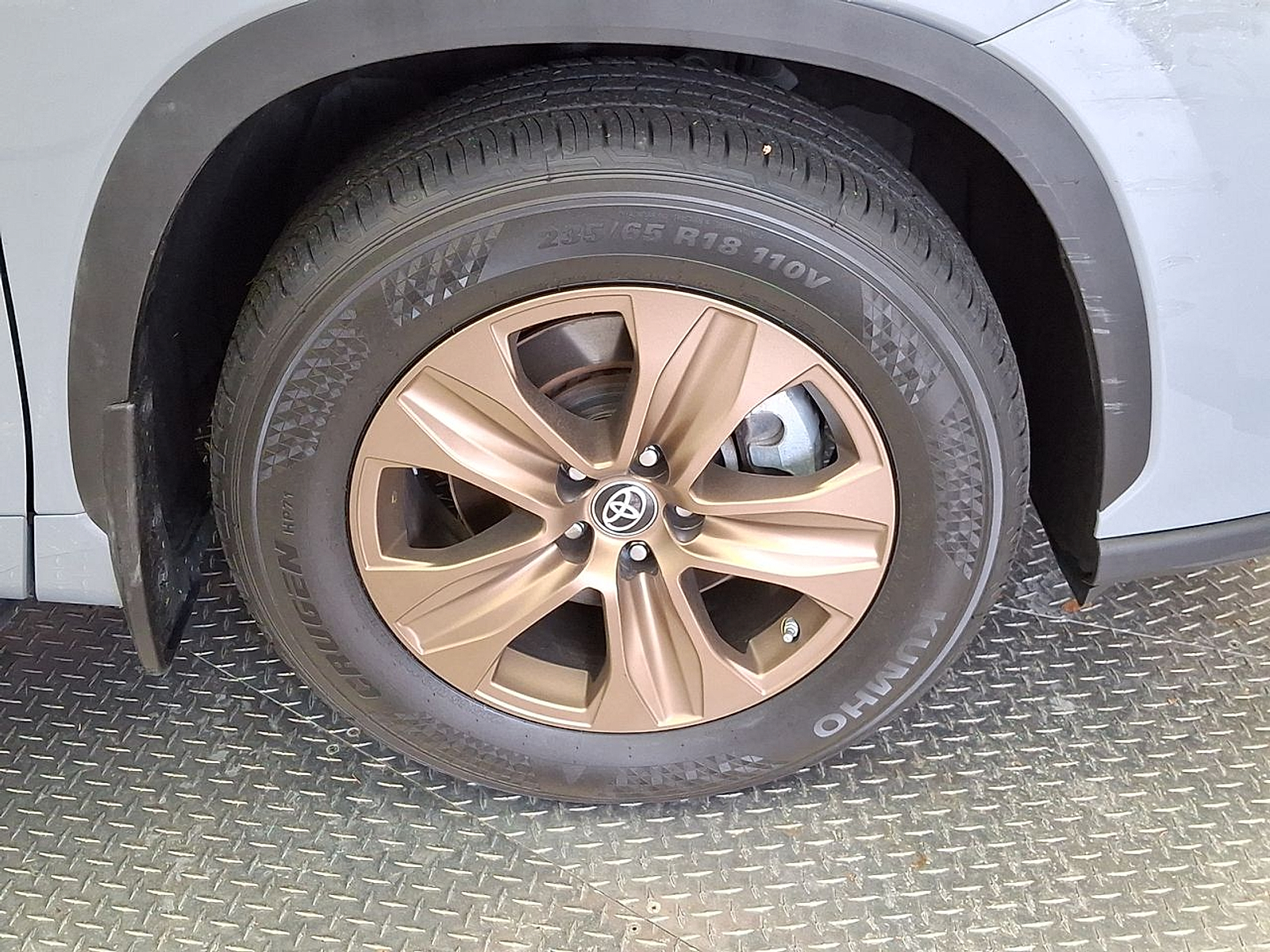 Used 2022 Toyota Highlander Truck