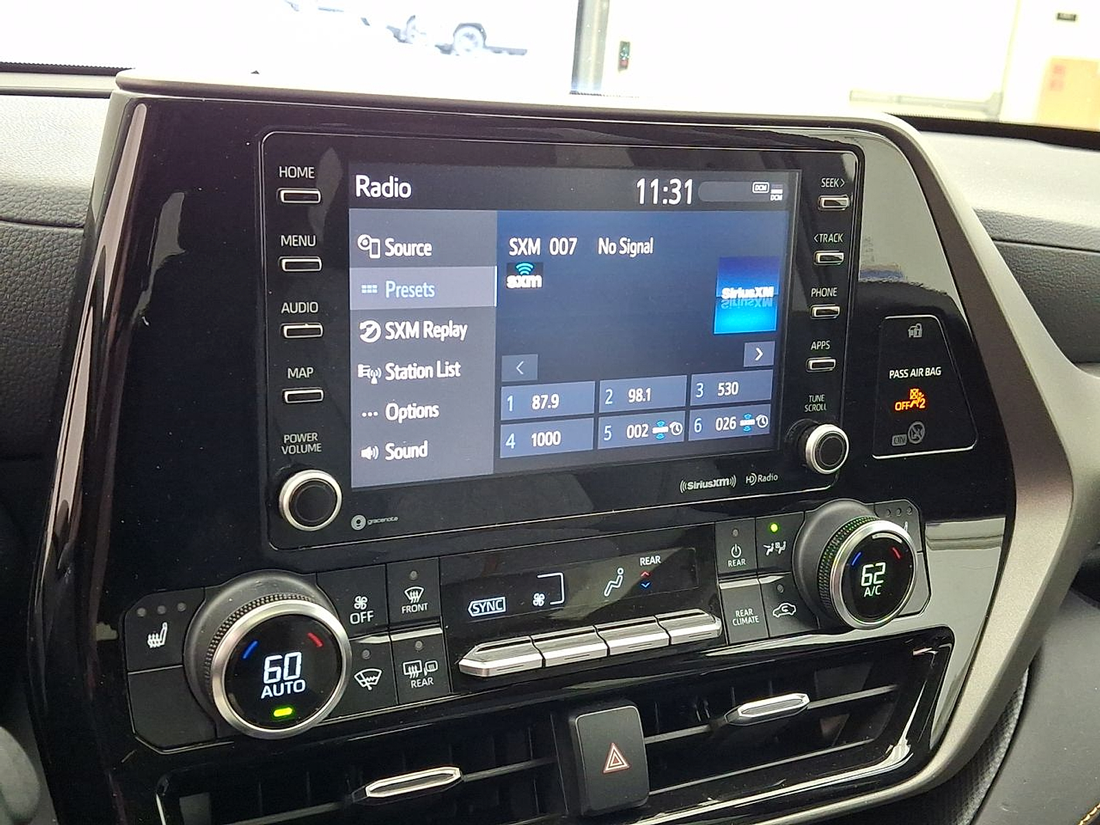 Used 2022 Toyota Highlander Truck