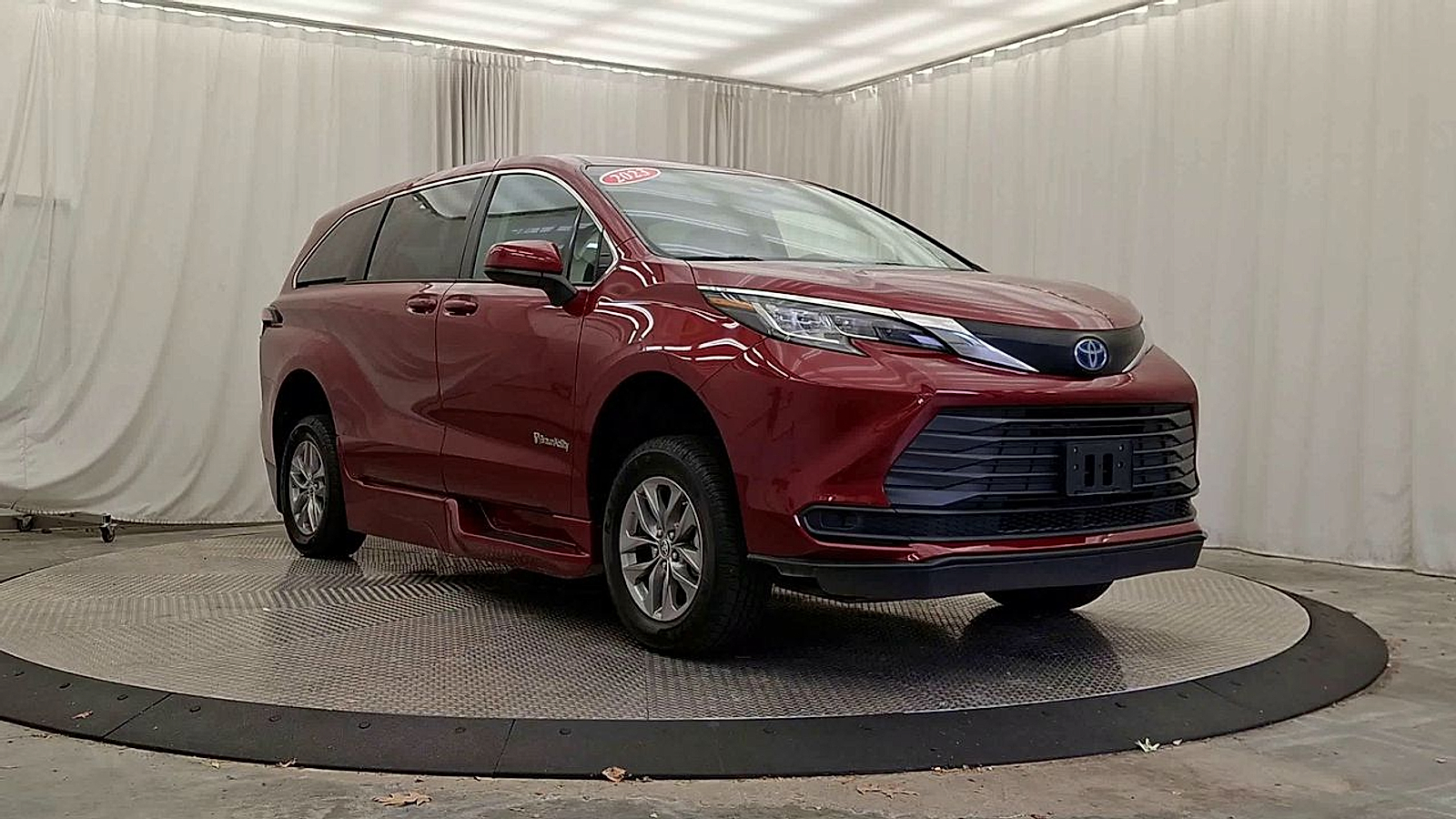 Used 2023 Toyota Sienna Sedan