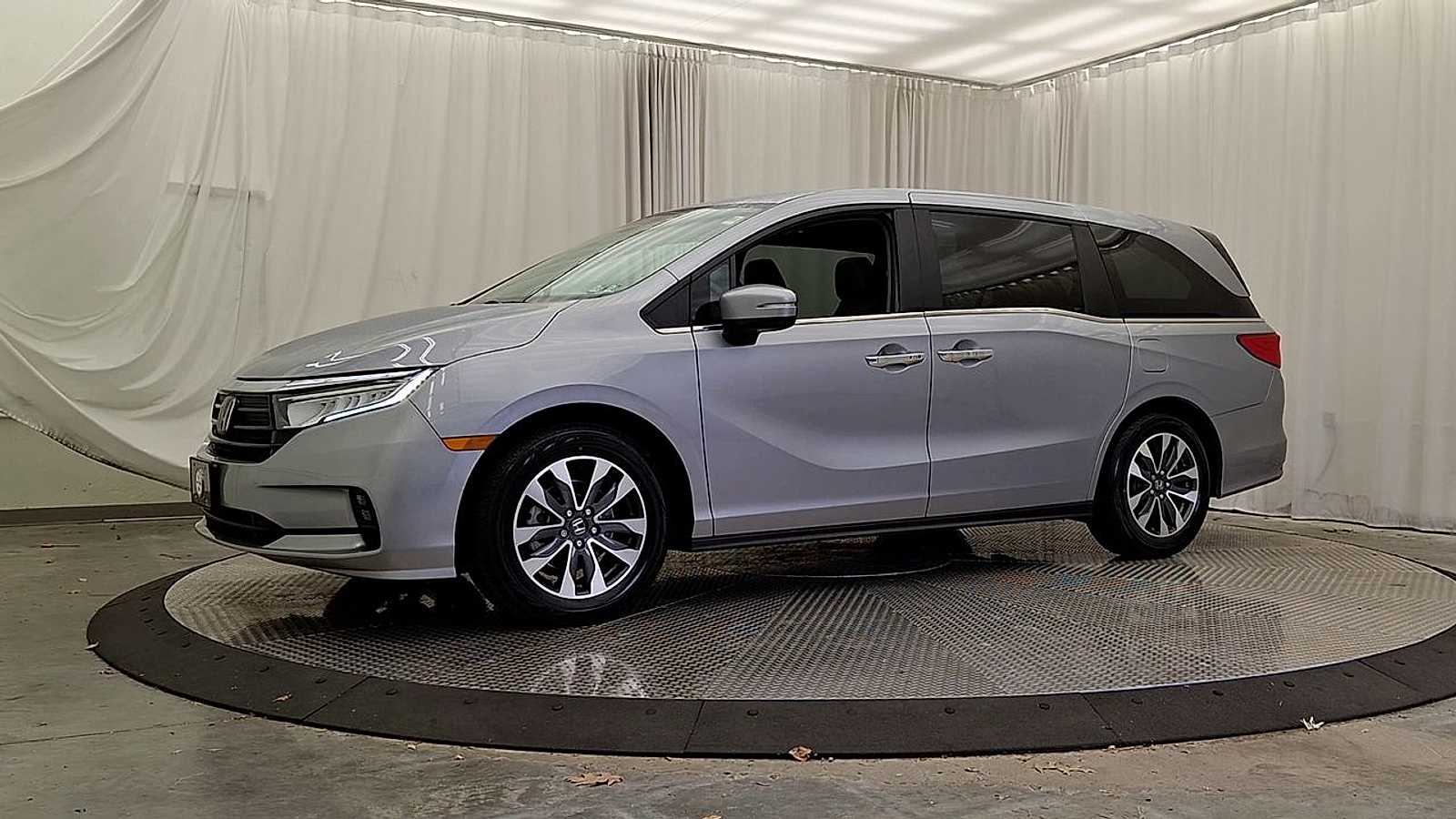 Used 2023 Honda Odyssey Truck