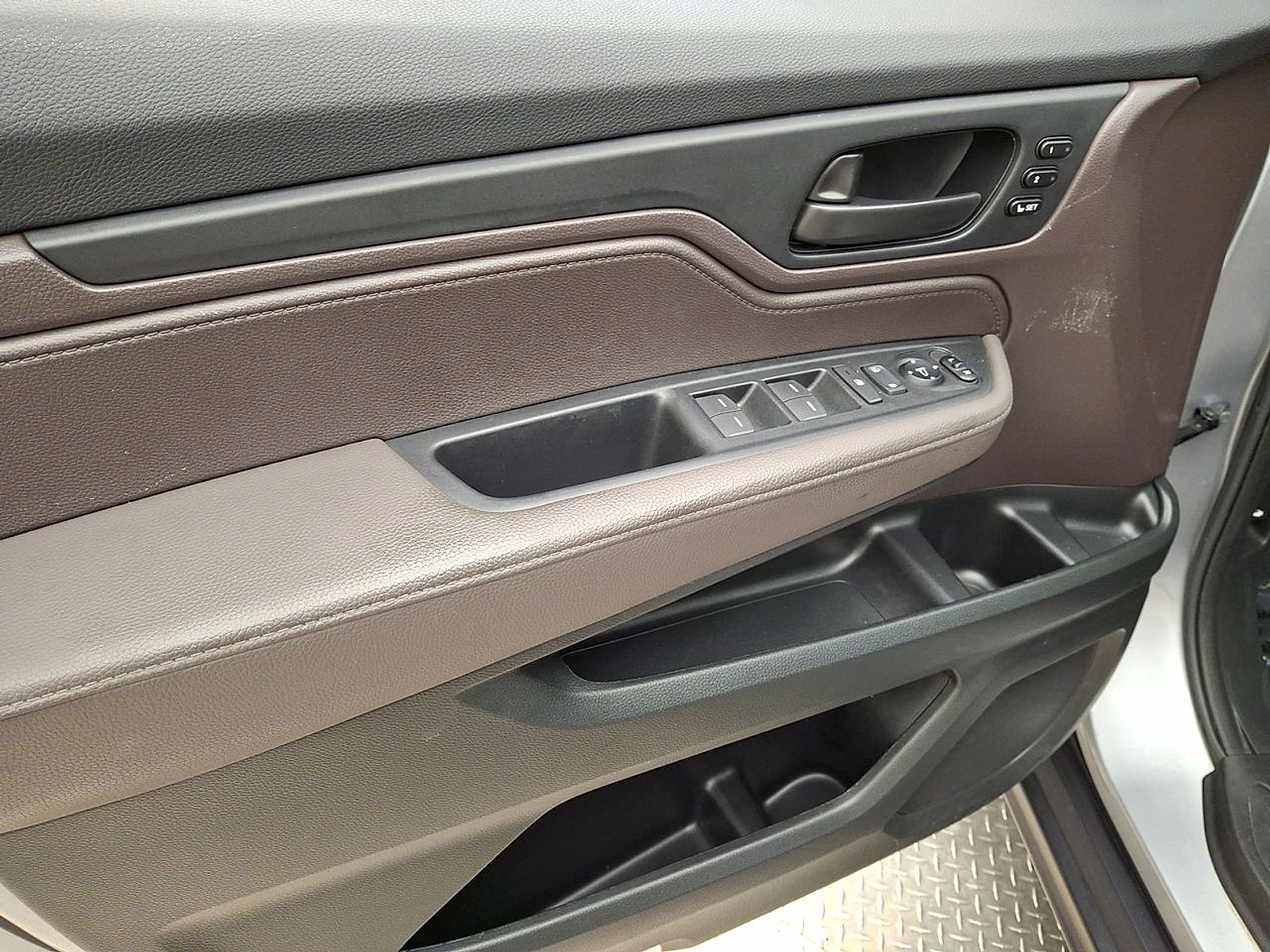 Used 2023 Honda Odyssey Truck