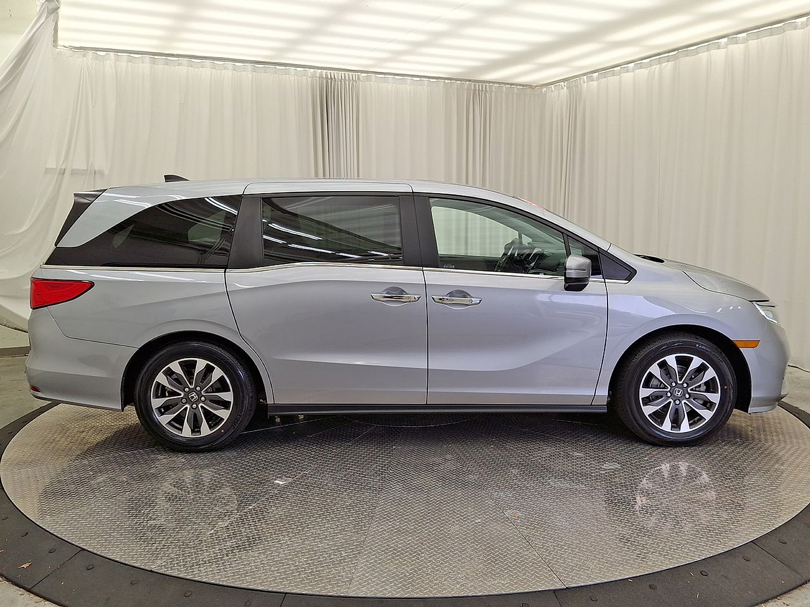 Used 2023 Honda Odyssey Truck