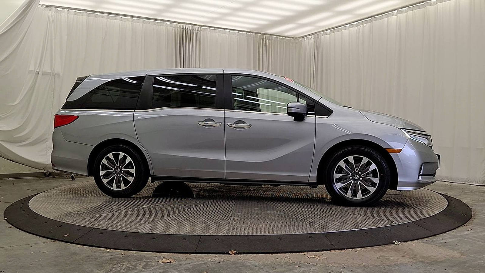 Used 2023 Honda Odyssey Truck