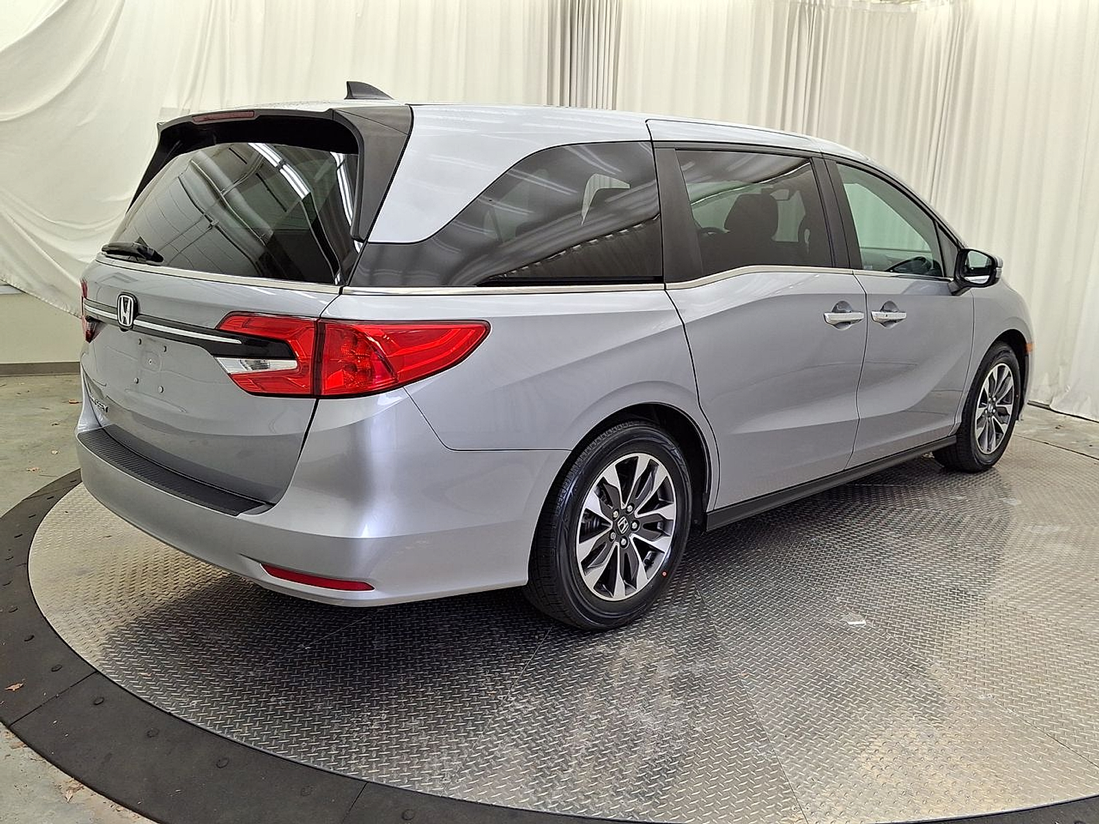 Used 2023 Honda Odyssey Truck