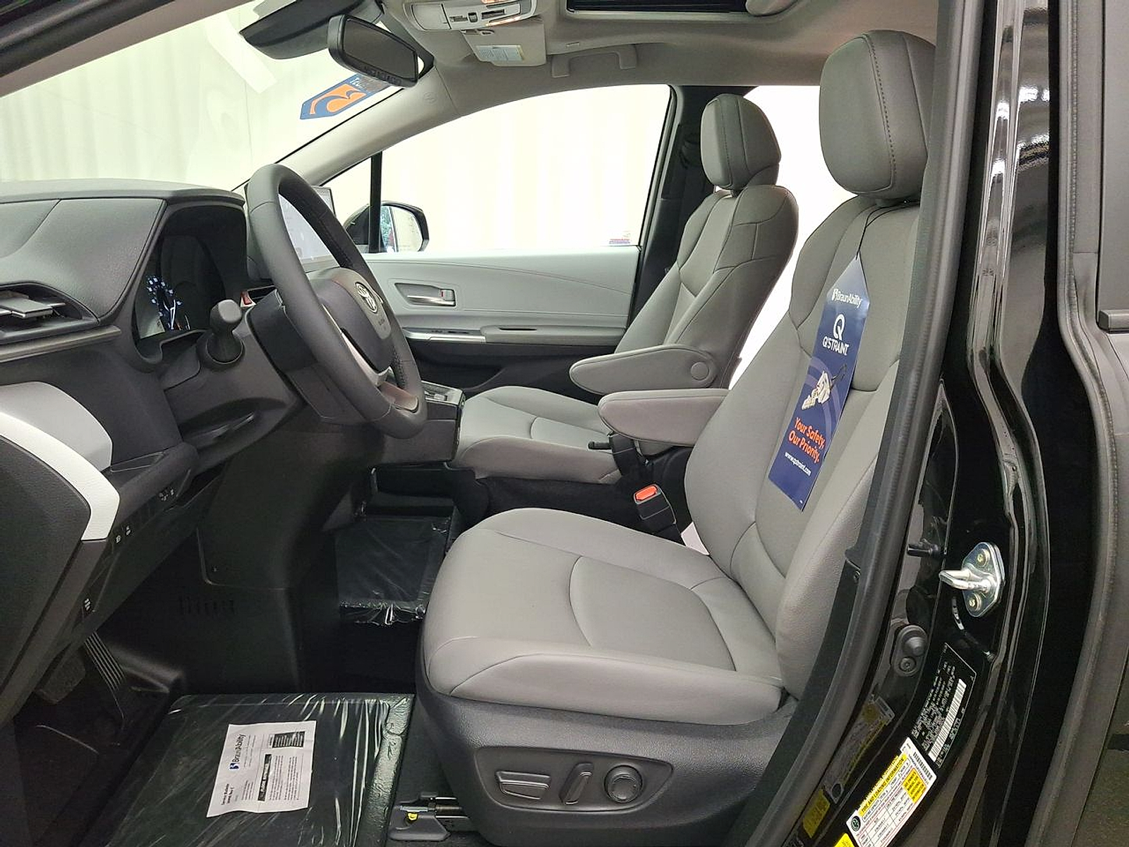 Used 2026 Toyota Sienna Van