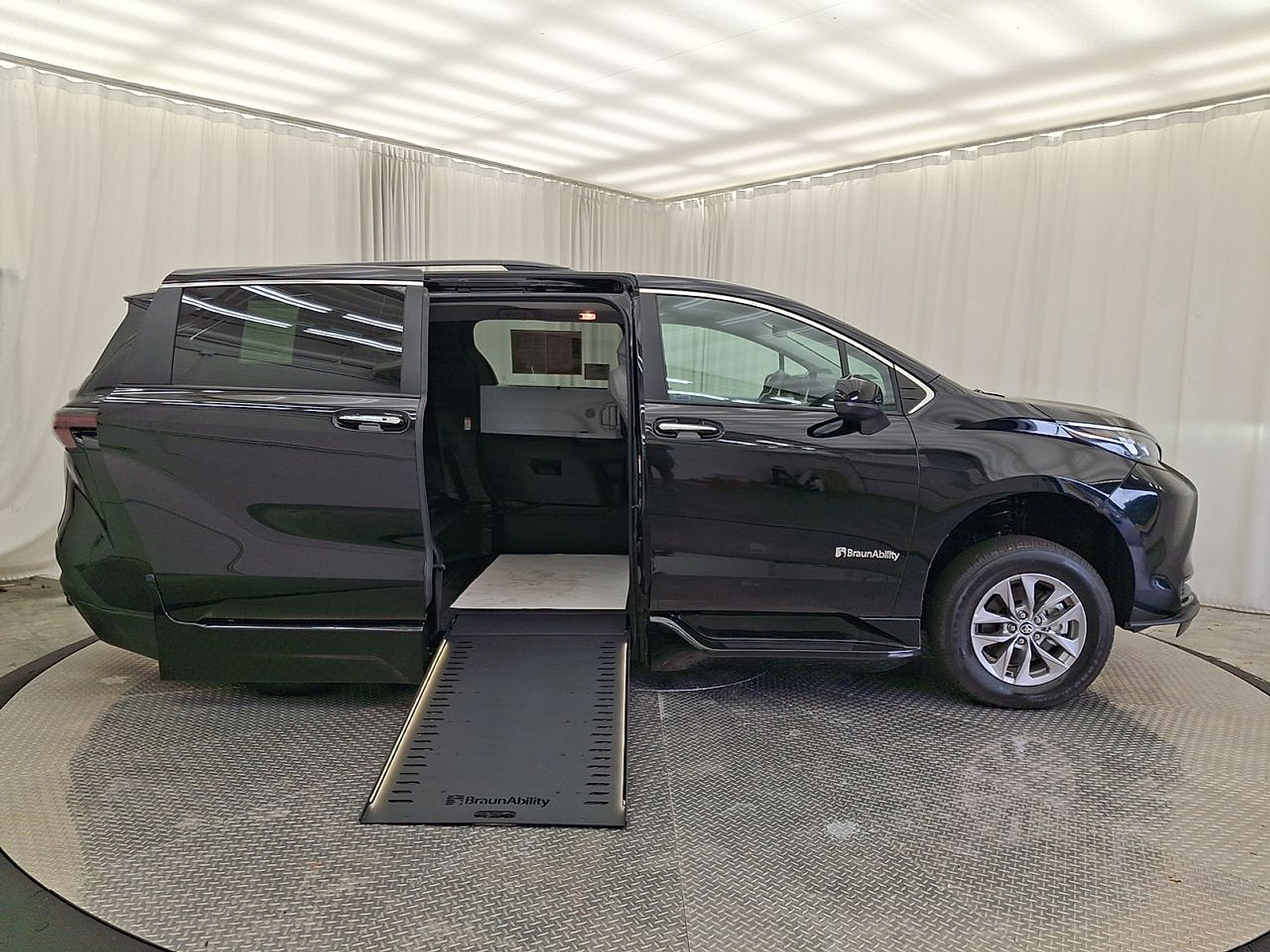 Used 2026 Toyota Sienna Van