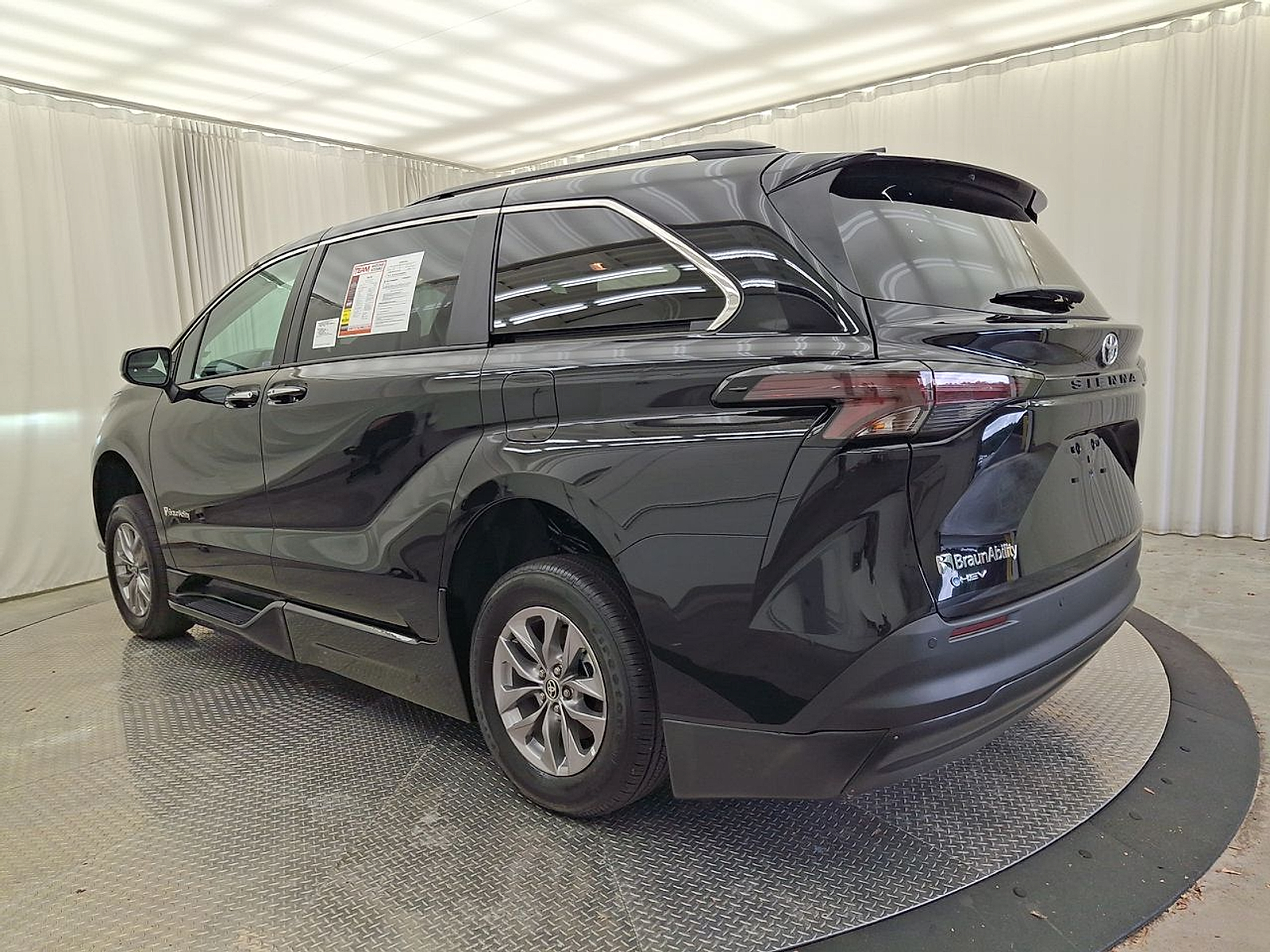 Used 2026 Toyota Sienna Van