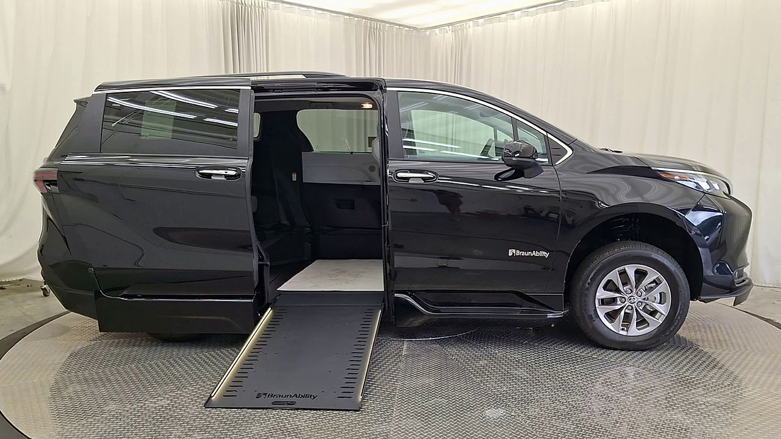 Used 2026 Toyota Sienna Van