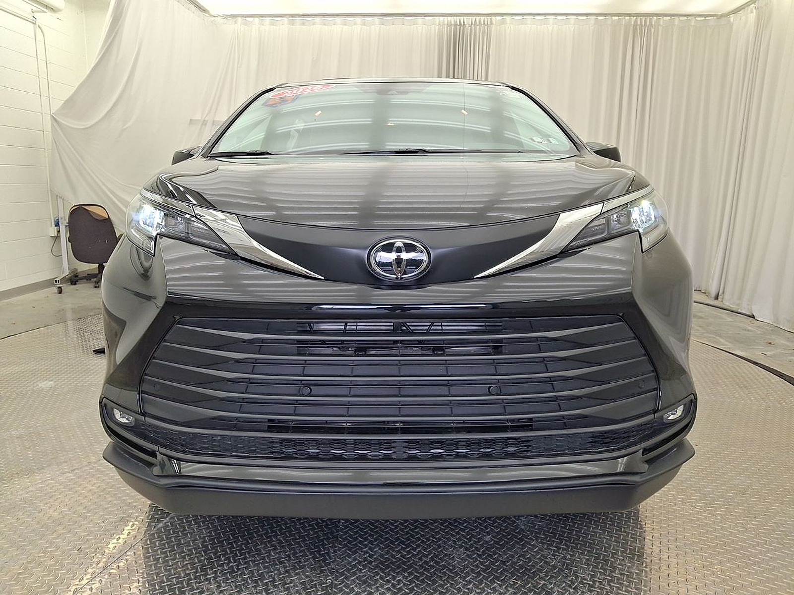 Used 2026 Toyota Sienna Van