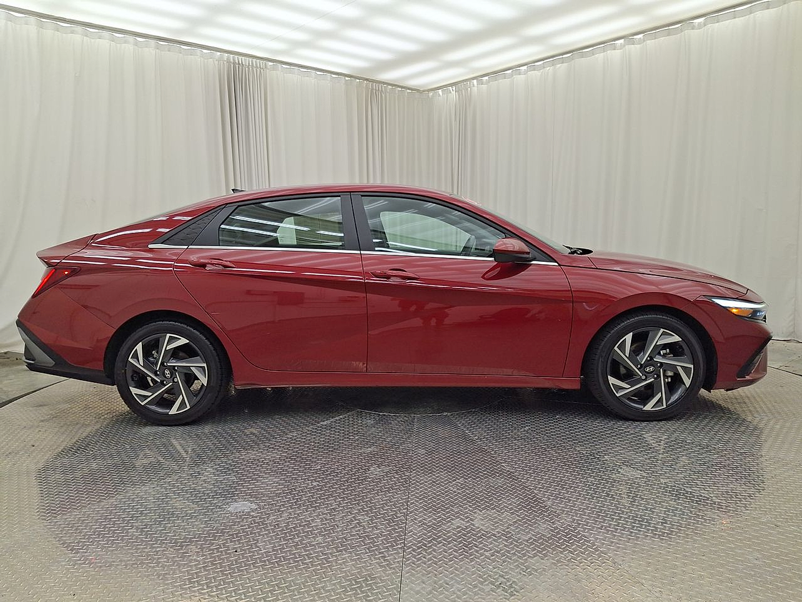 Used 2024 Hyundai Elantra Sedan