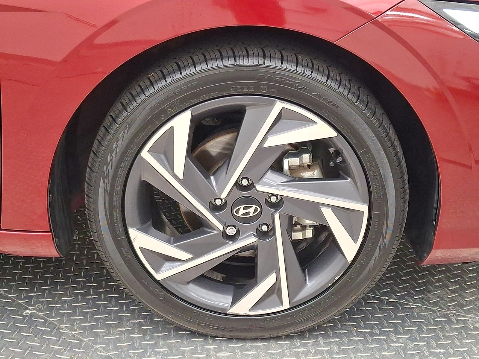 Used 2024 Hyundai Elantra Sedan