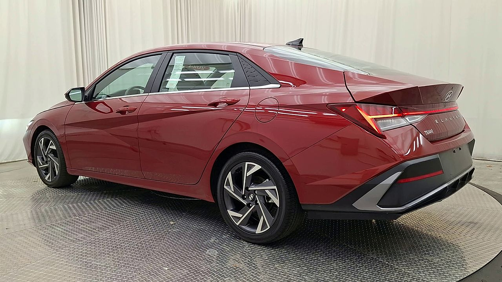Used 2024 Hyundai Elantra Sedan