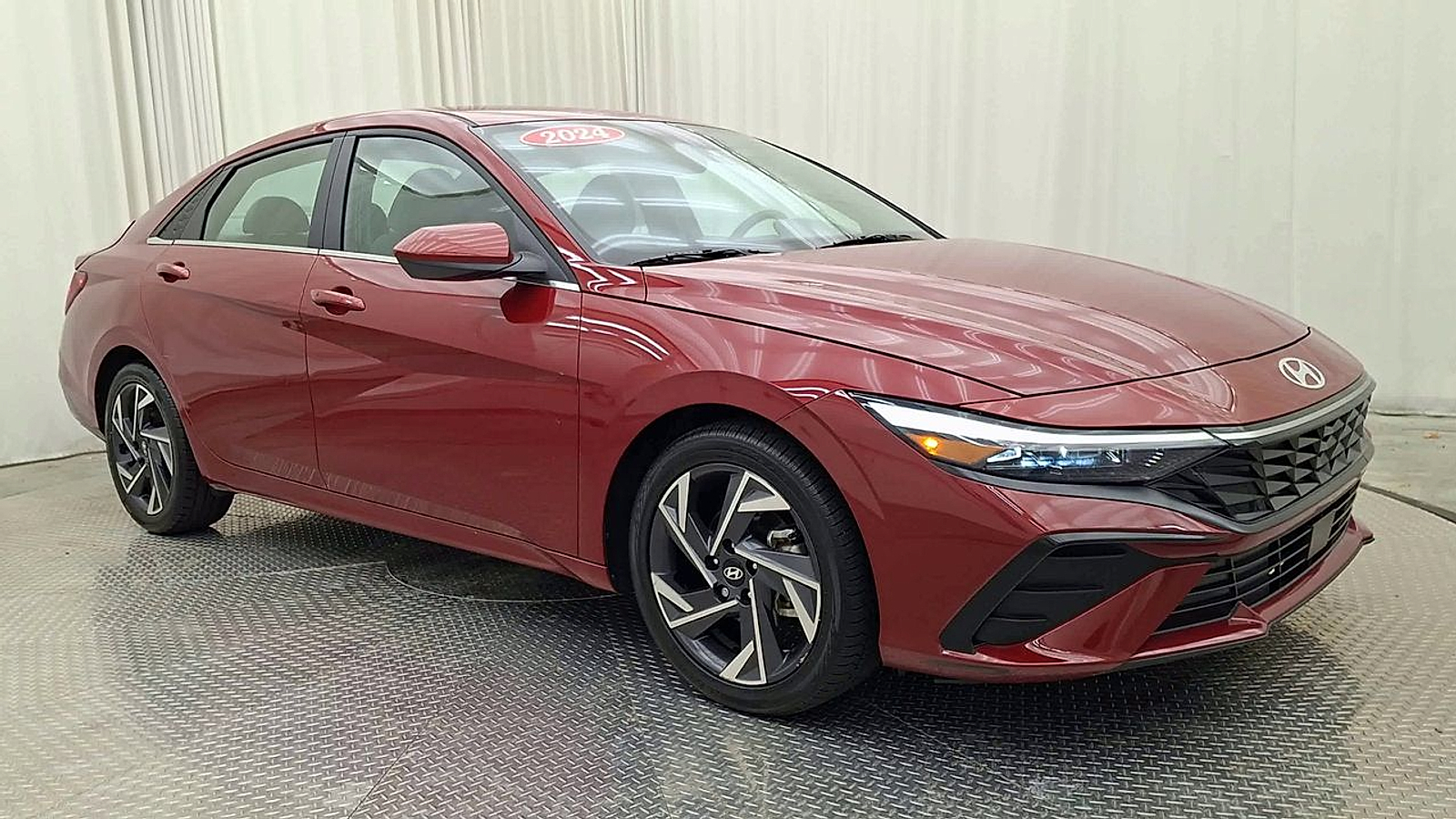 Used 2024 Hyundai Elantra Sedan