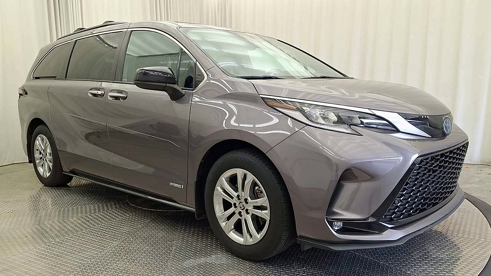 Used 2021 Toyota Sienna Truck